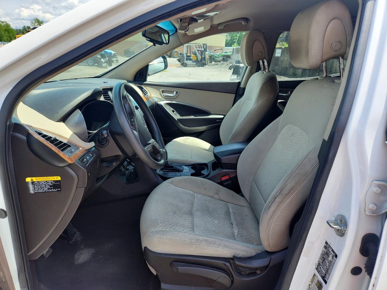 2013 Hyundai Santa Fe Sport 2.4l White vin: 5XYZT3LB2DG051397