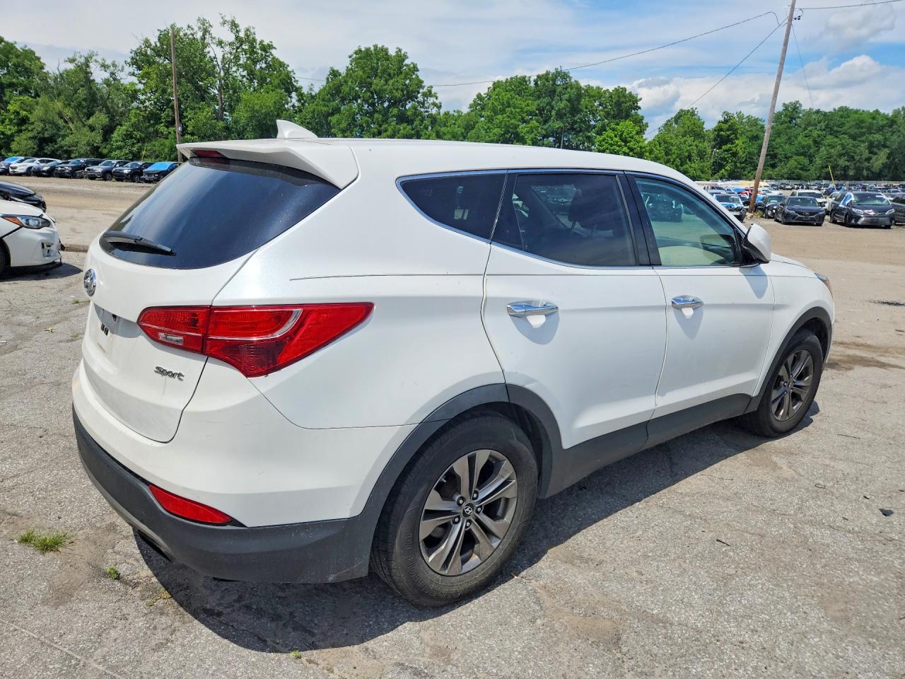 2013 Hyundai Santa Fe Sport 2.4l White vin: 5XYZT3LB2DG051397