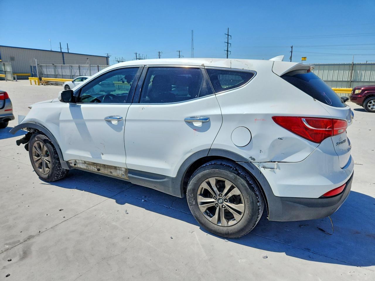 2015 Hyundai Santa Fe Sport 2.4l White vin: 5XYZT3LB2FG258228