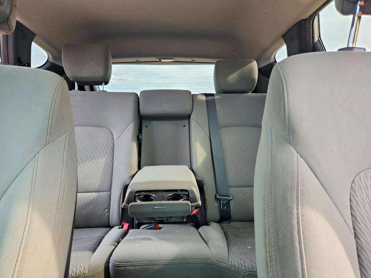 2015 Hyundai Santa Fe Sport 2.4l Silver vin: 5XYZT3LB2FG272081