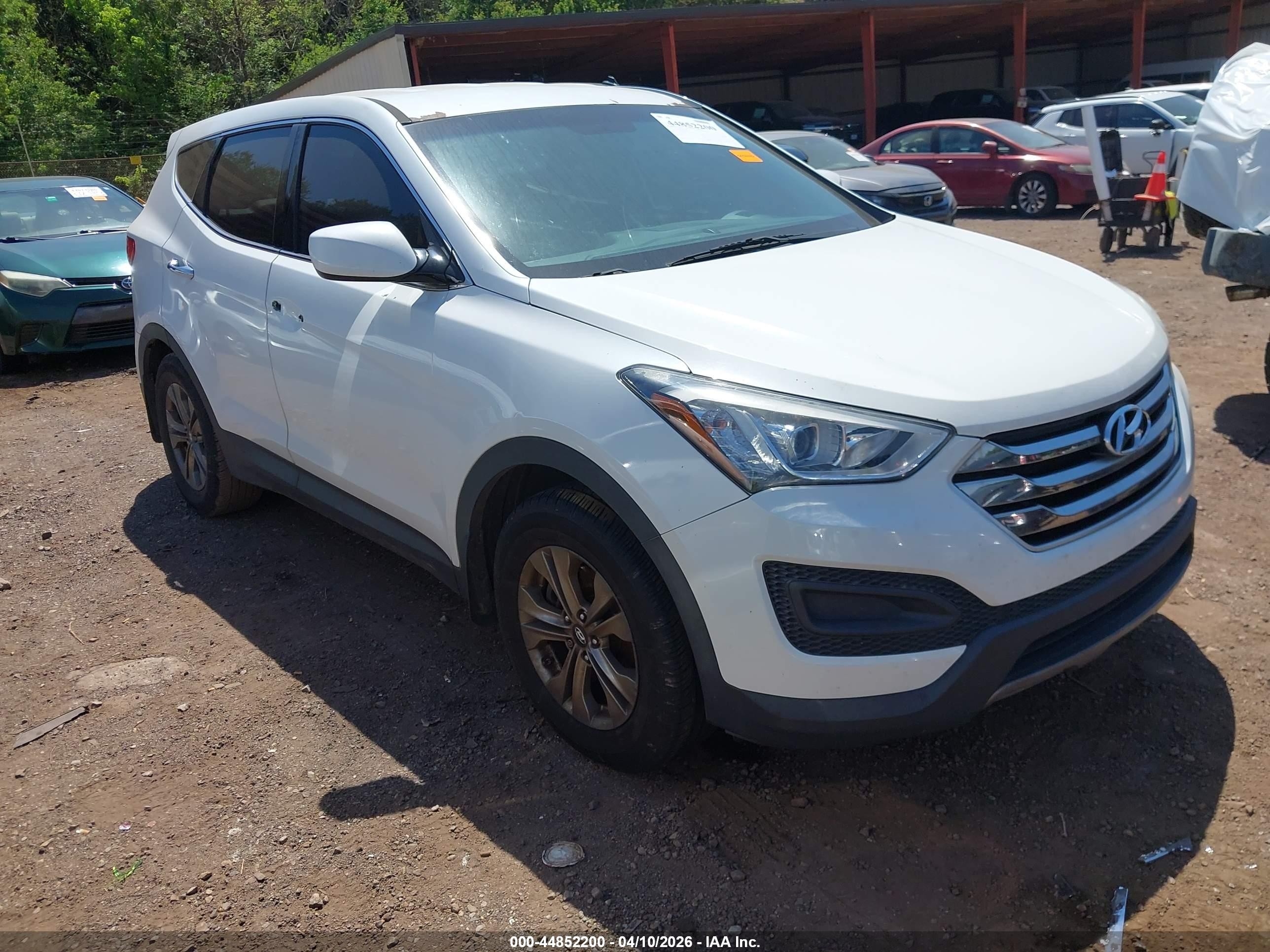 2015 Hyundai Santa Fe Sport 2.4l White vin: 5XYZT3LB2FG287681