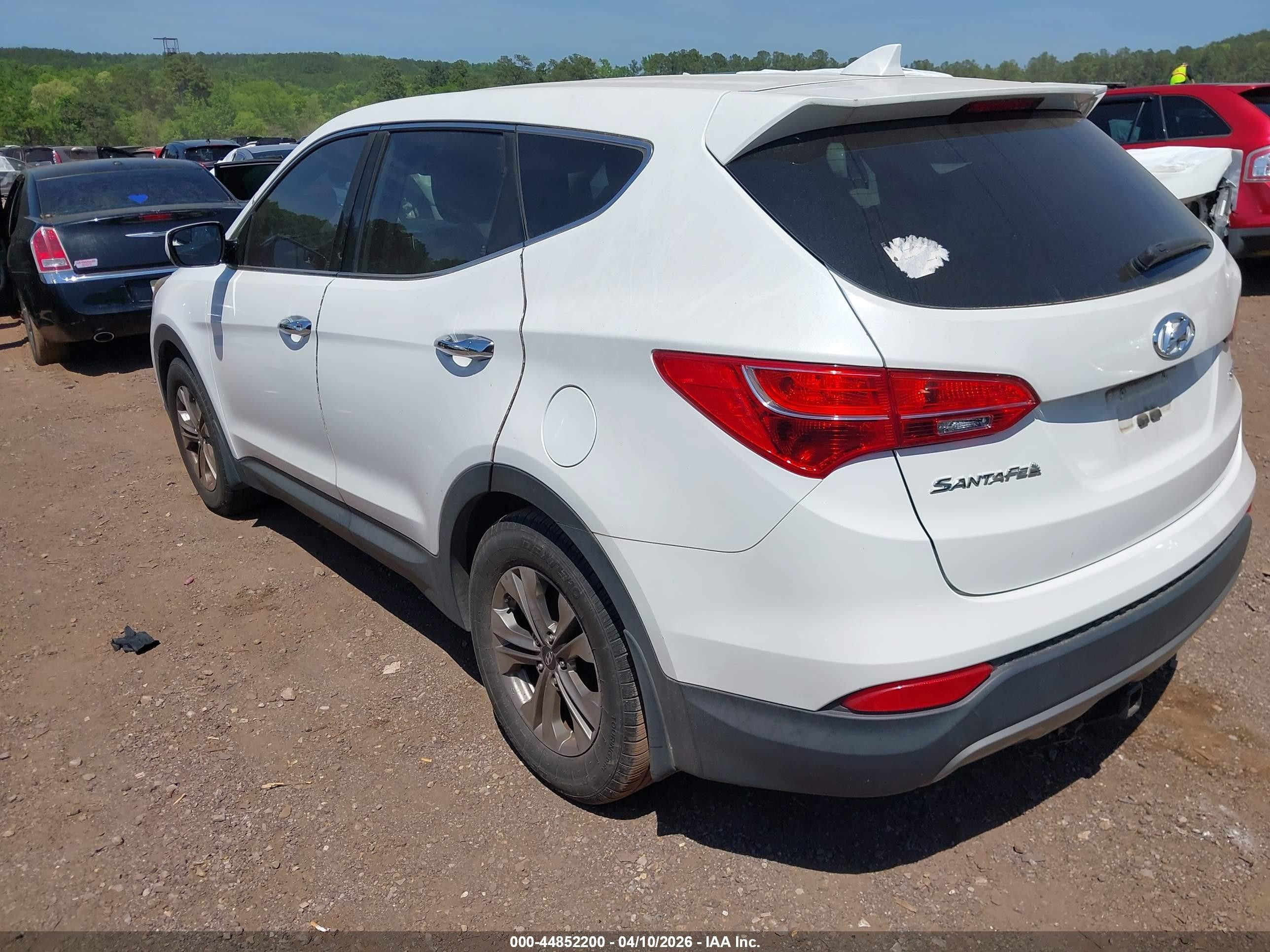 2015 Hyundai Santa Fe Sport 2.4l White vin: 5XYZT3LB2FG287681