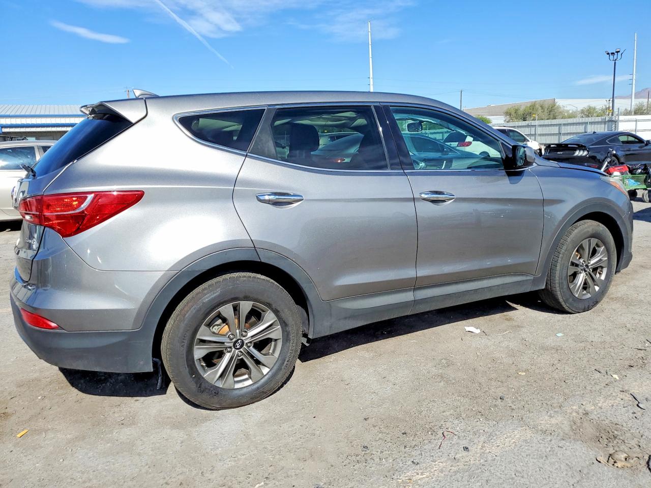 2016 Hyundai Santa Fe Sport 2.4l Silver vin: 5XYZT3LB2GG322897