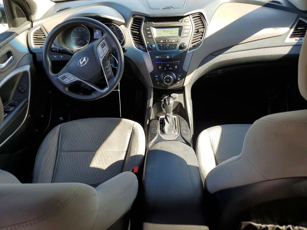2016 Hyundai Santa Fe Sport 2.4l Silver vin: 5XYZT3LB2GG322897