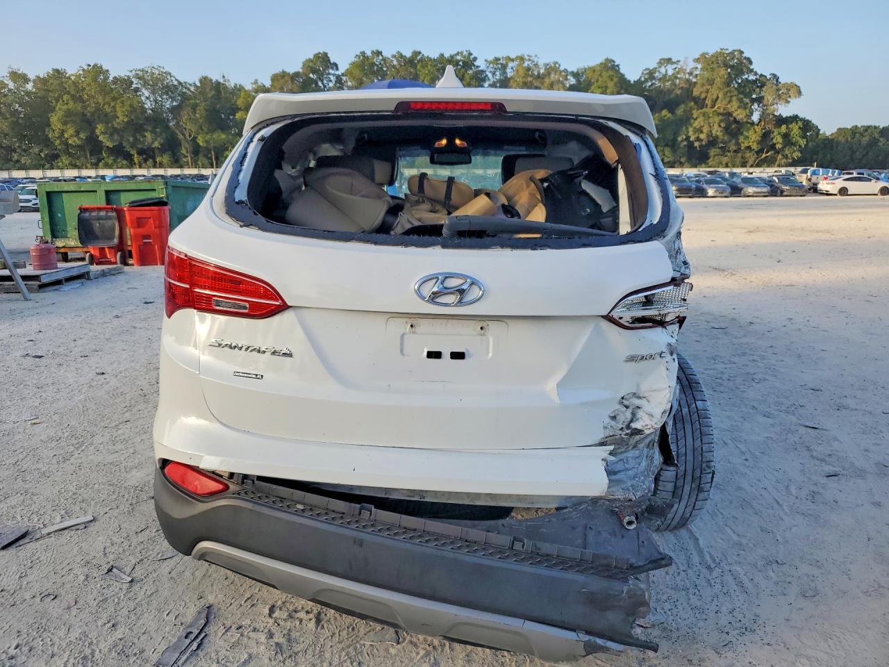 2013 Hyundai Santa Fe Sport White vin: 5XYZT3LB3DG113518
