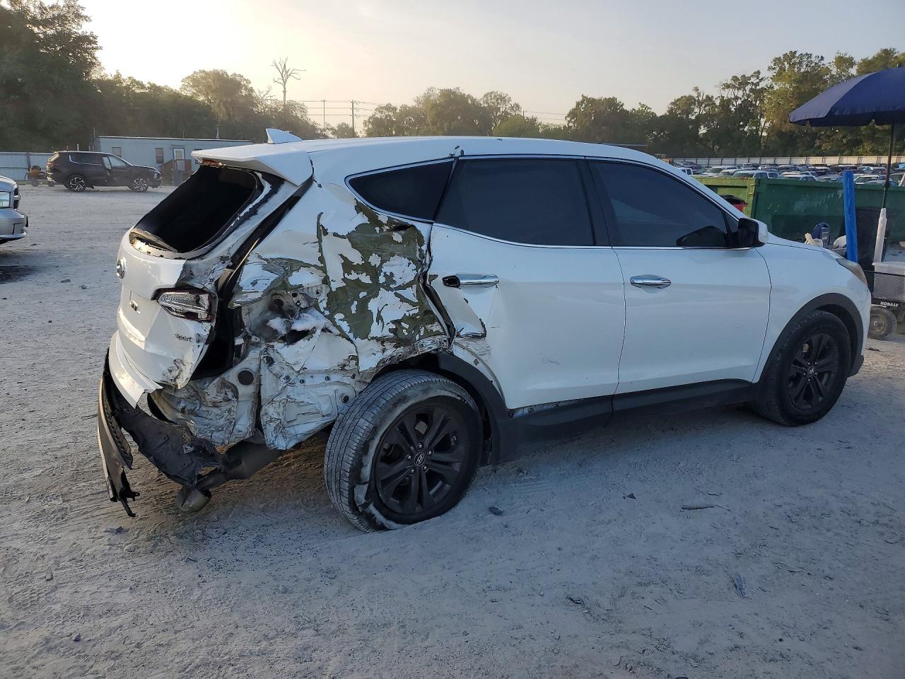 2013 Hyundai Santa Fe Sport White vin: 5XYZT3LB3DG113518