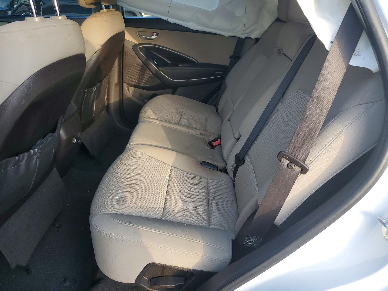 2013 Hyundai Santa Fe Sport White vin: 5XYZT3LB3DG113518