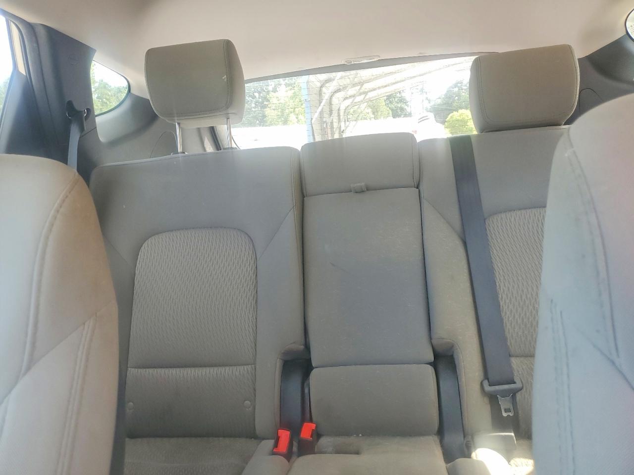 2013 Hyundai Santa Fe Sport 2.4l Silver vin: 5XYZT3LB3DG119299