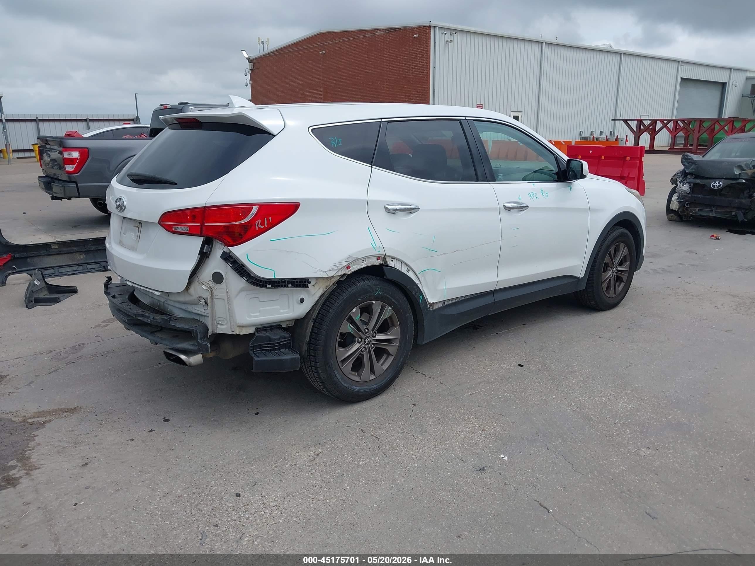 2014 Hyundai Santa Fe Sport 2.4l Белый vin: 5XYZT3LB3EG177141