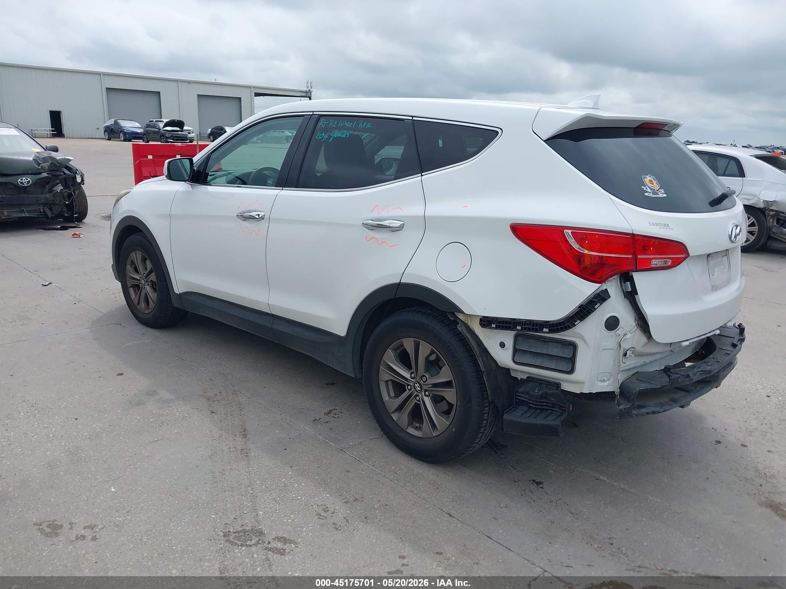 2014 Hyundai Santa Fe Sport 2.4l Белый vin: 5XYZT3LB3EG177141