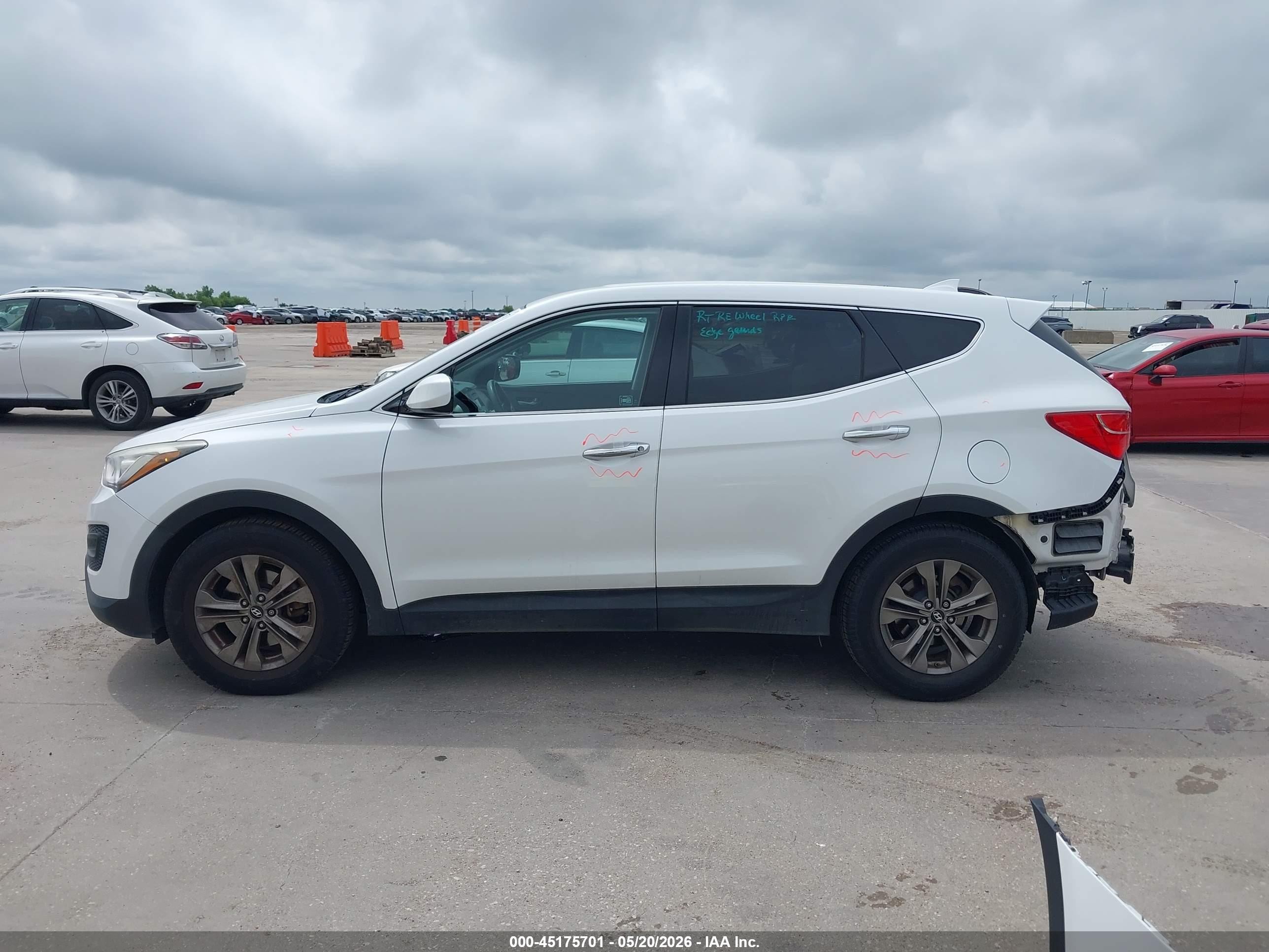 2014 Hyundai Santa Fe Sport 2.4l Белый vin: 5XYZT3LB3EG177141