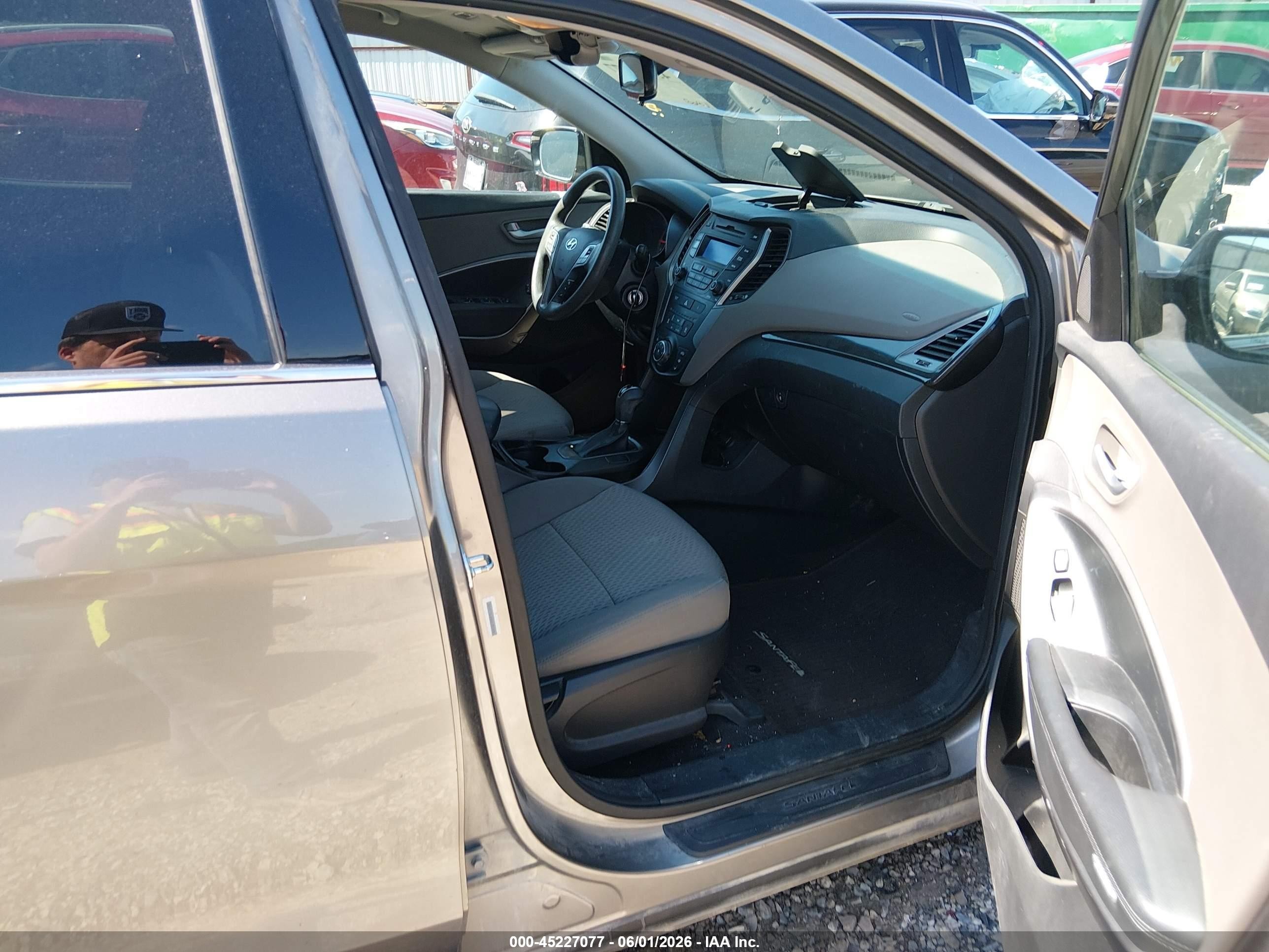 2014 Hyundai Santa Fe Sport 2.4l Gray vin: 5XYZT3LB3EG190598