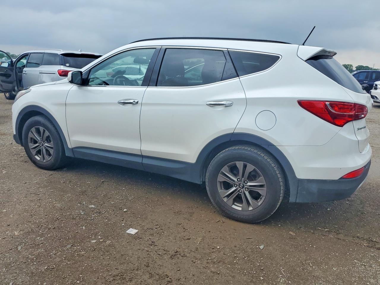 2015 Hyundai Santa Fe Sport 2.4l White vin: 5XYZT3LB3FG233192