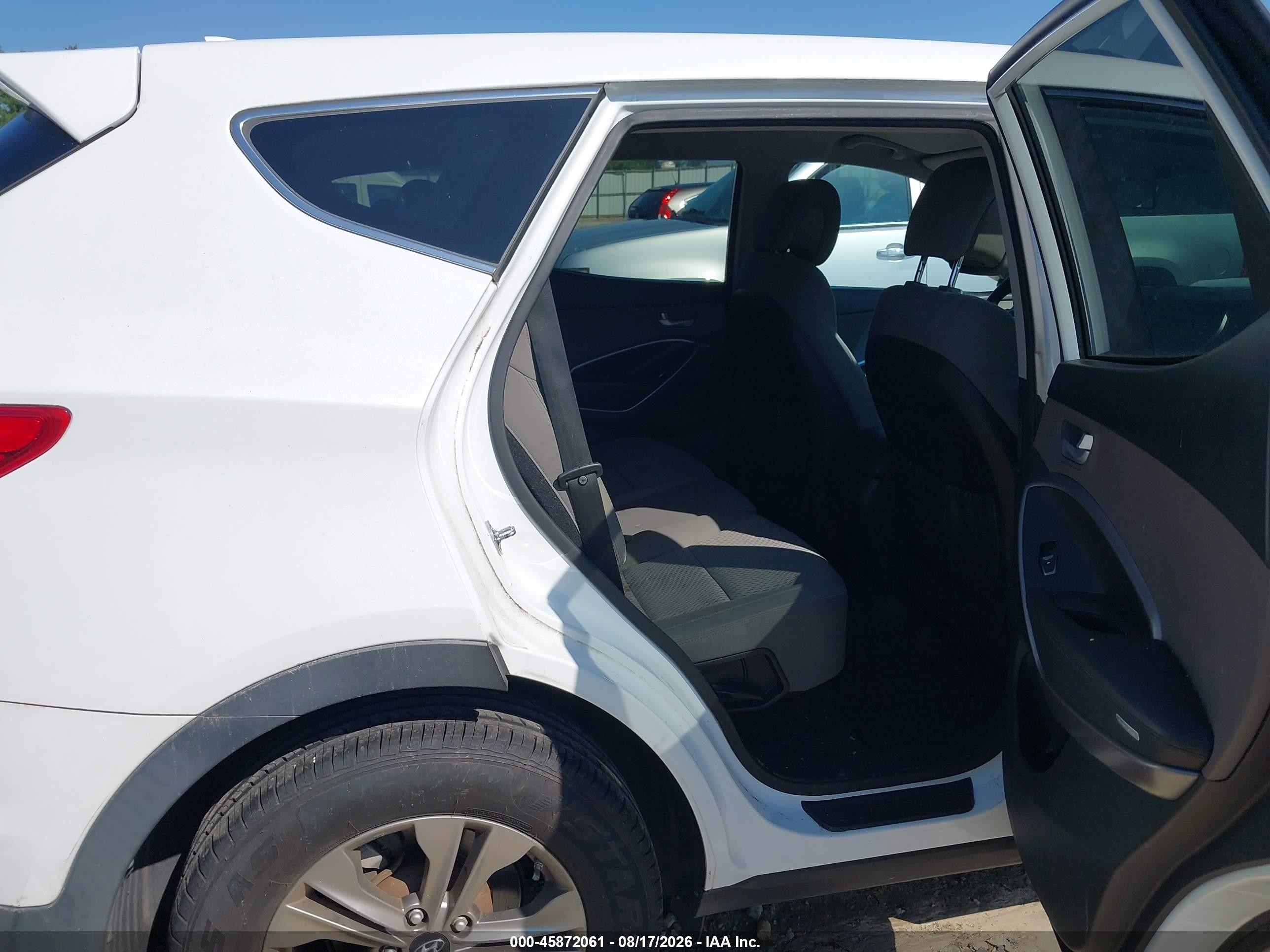 2016 Hyundai Santa Fe Sport 2.4l White vin: 5XYZT3LB3GG317613