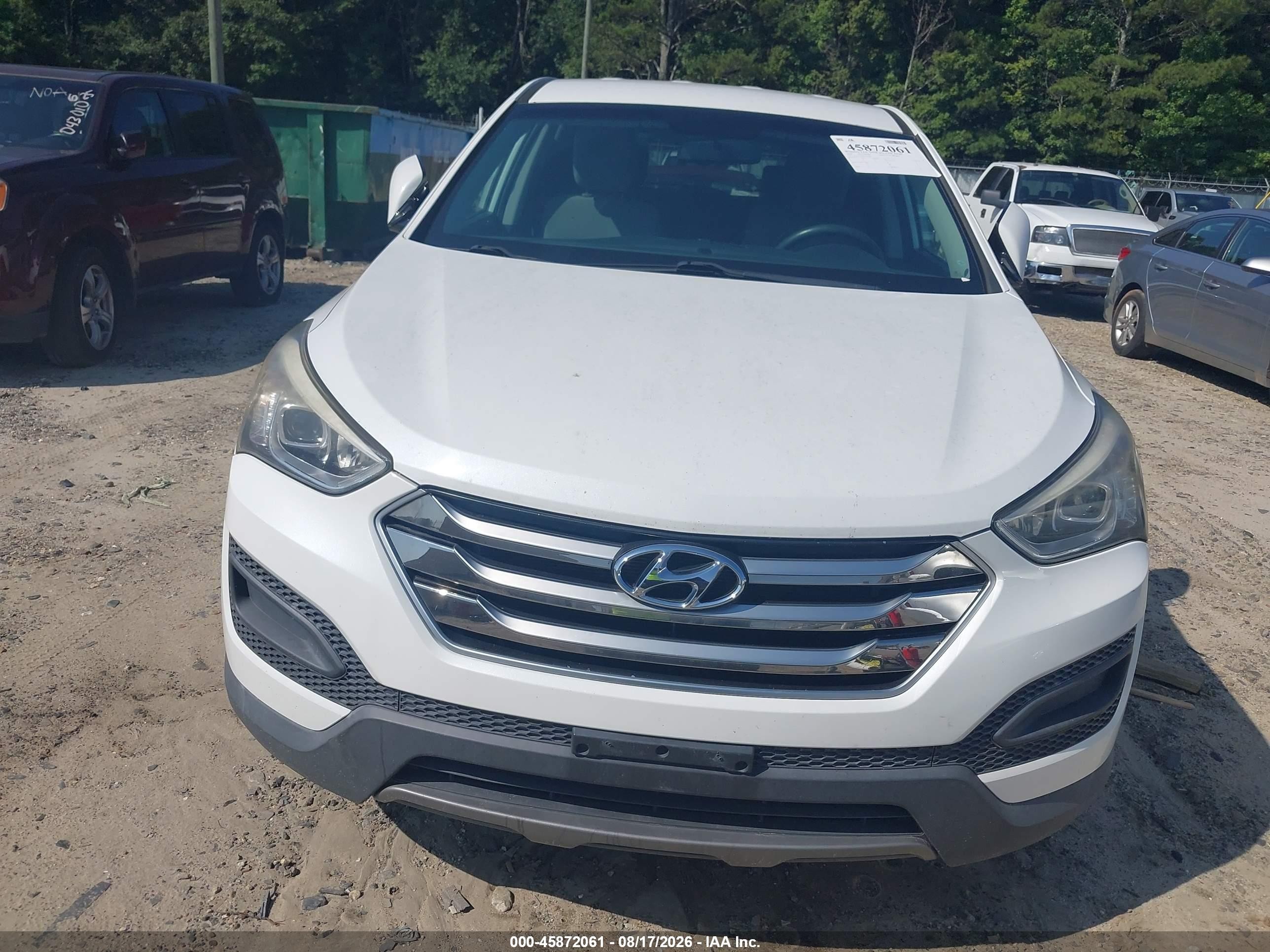 2016 Hyundai Santa Fe Sport 2.4l White vin: 5XYZT3LB3GG317613