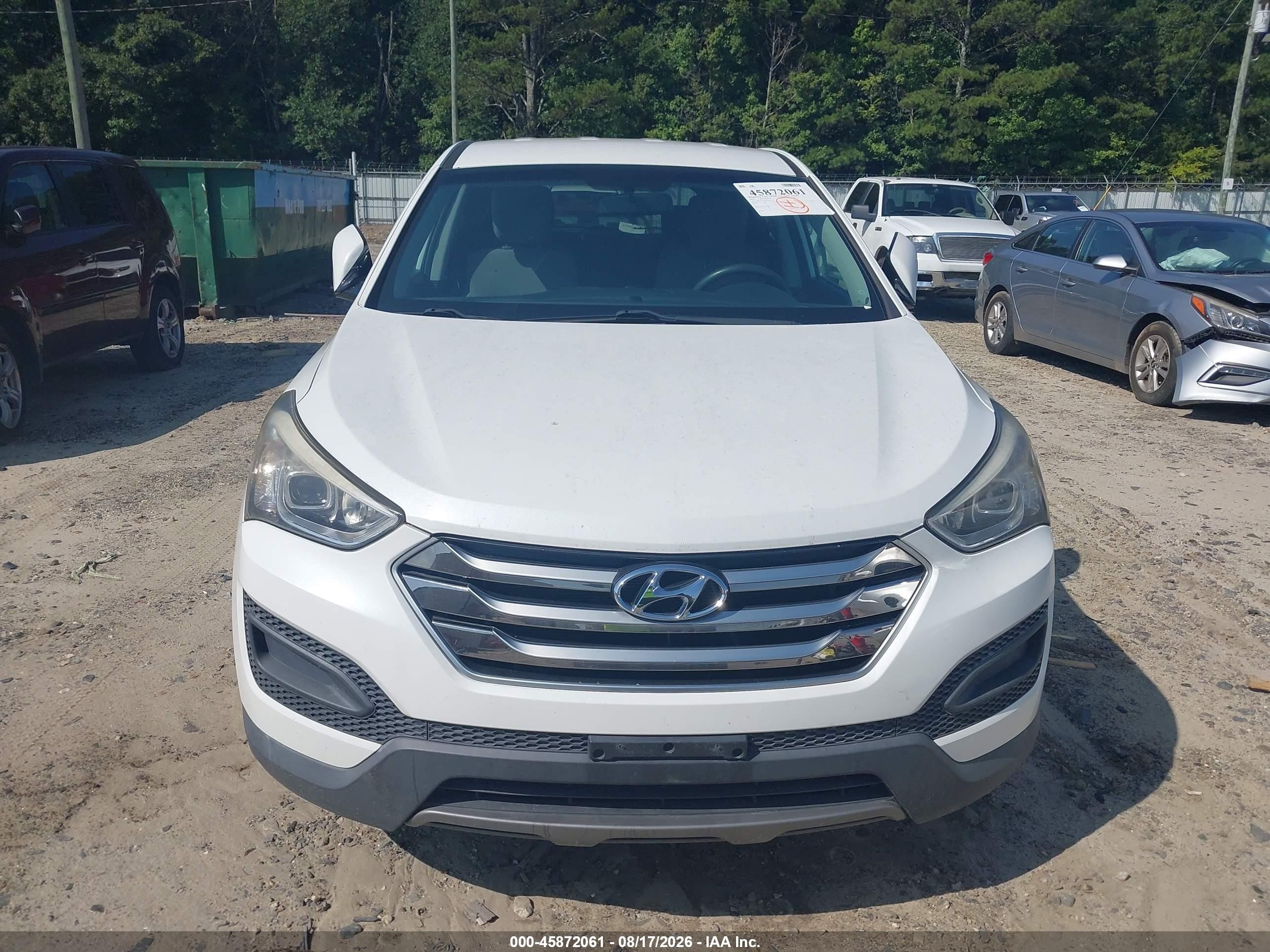 2016 Hyundai Santa Fe Sport 2.4l White vin: 5XYZT3LB3GG317613