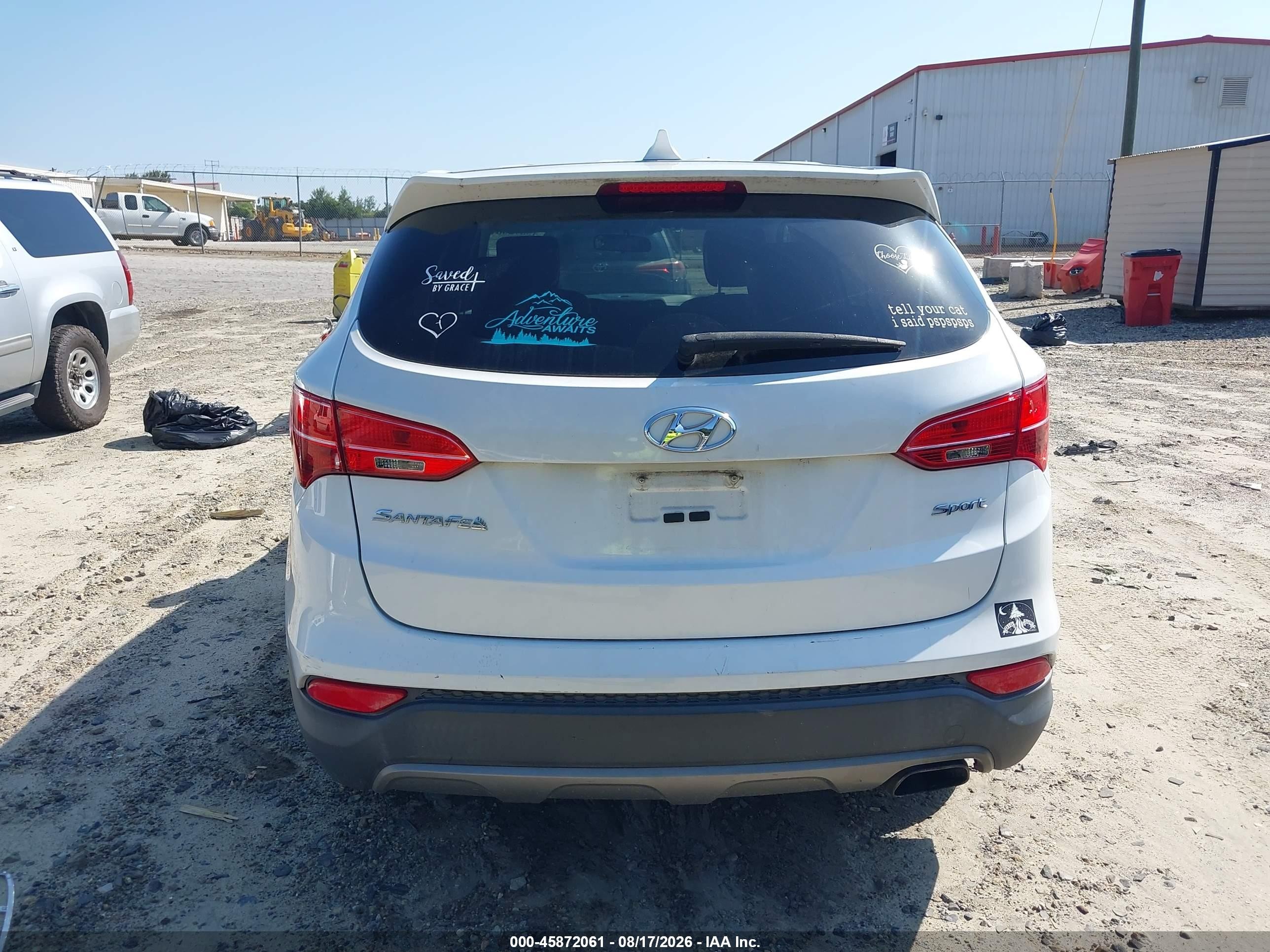 2016 Hyundai Santa Fe Sport 2.4l White vin: 5XYZT3LB3GG317613