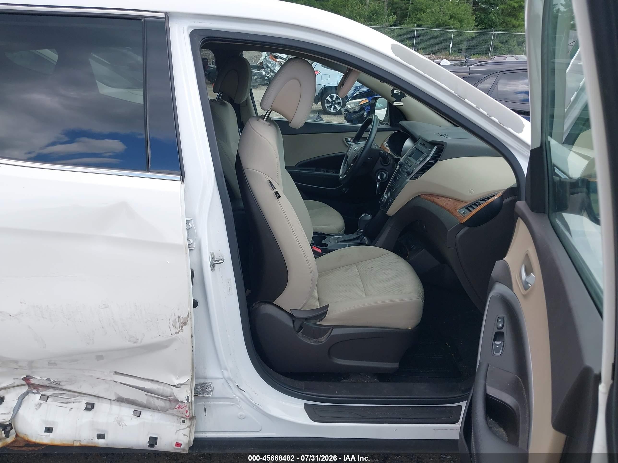 2013 Hyundai Santa Fe Sport White vin: 5XYZT3LB4DG033919