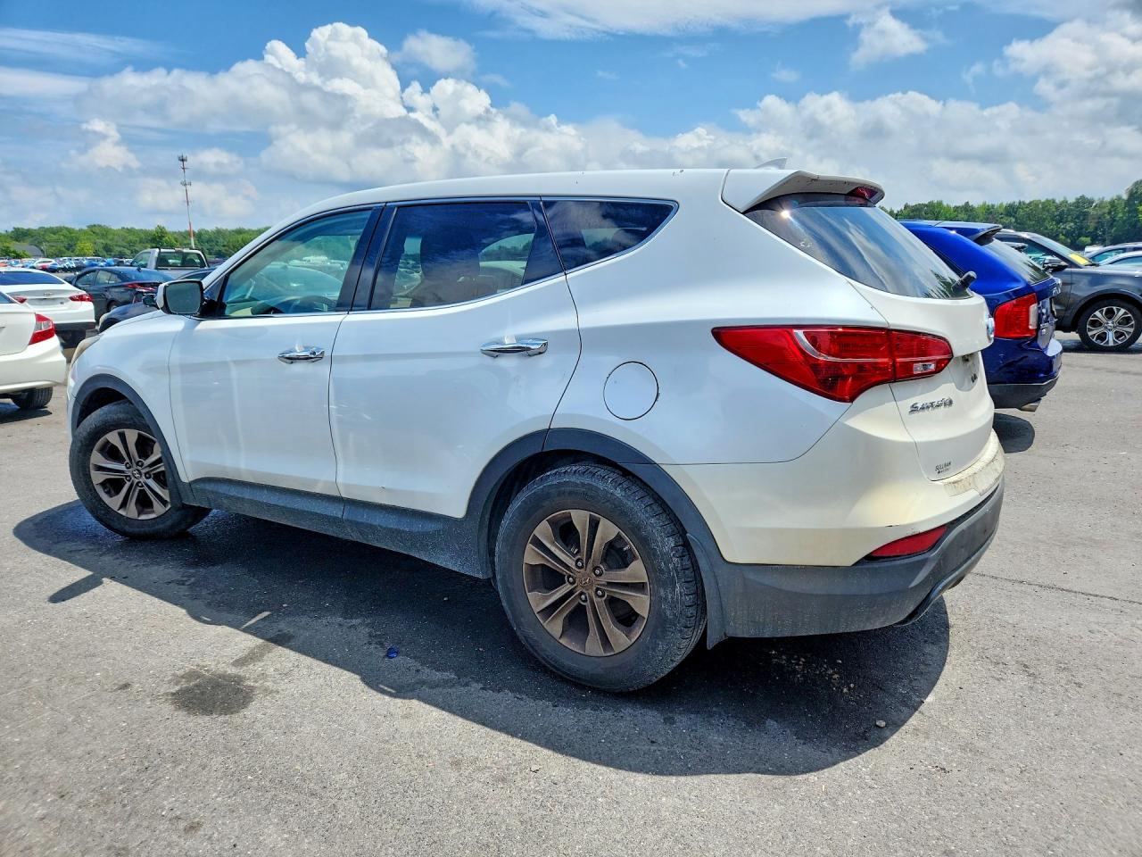 2013 Hyundai Santa Fe Sport 2.4l White vin: 5XYZT3LB4DG046881