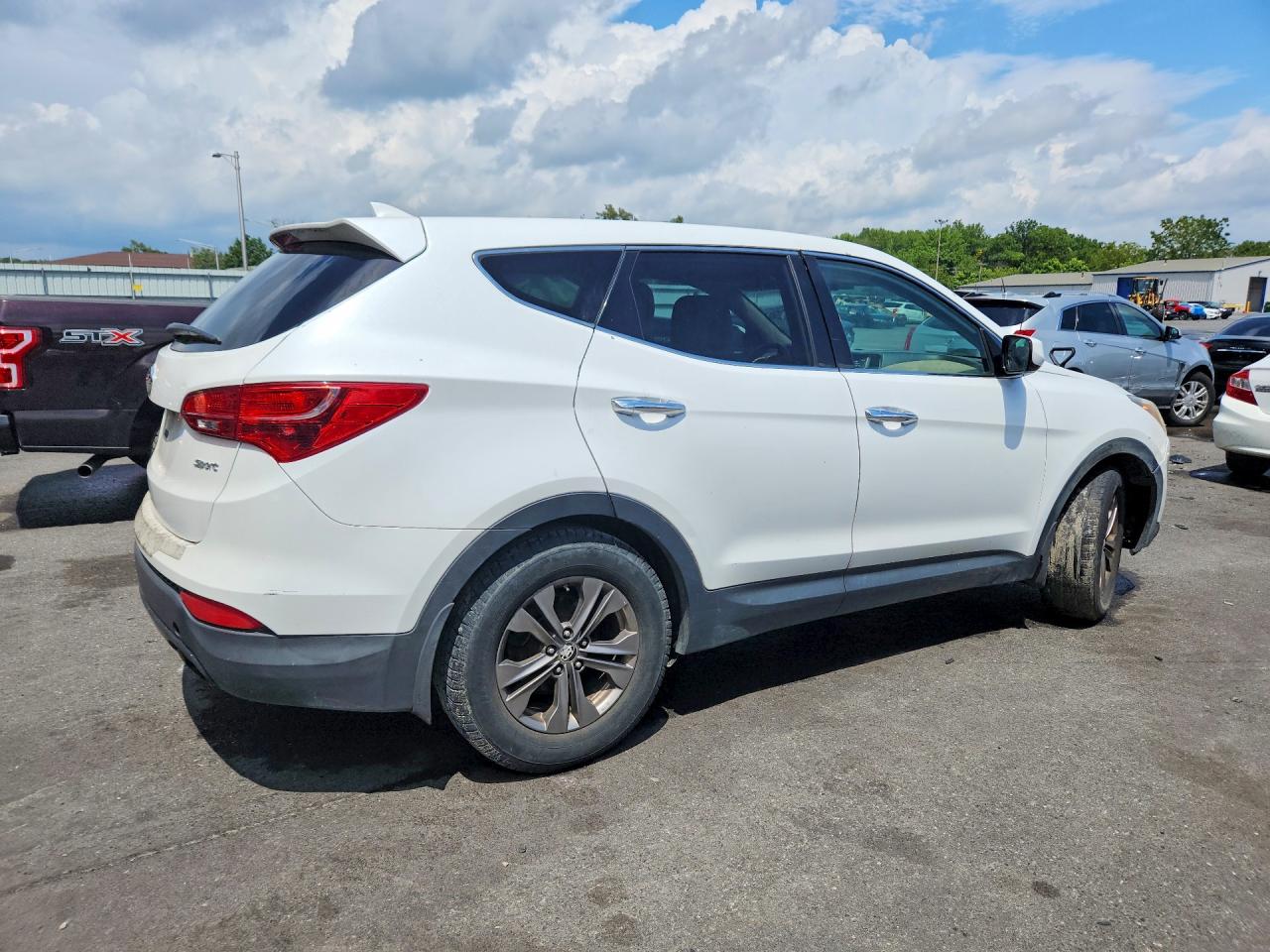 2013 Hyundai Santa Fe Sport 2.4l White vin: 5XYZT3LB4DG046881