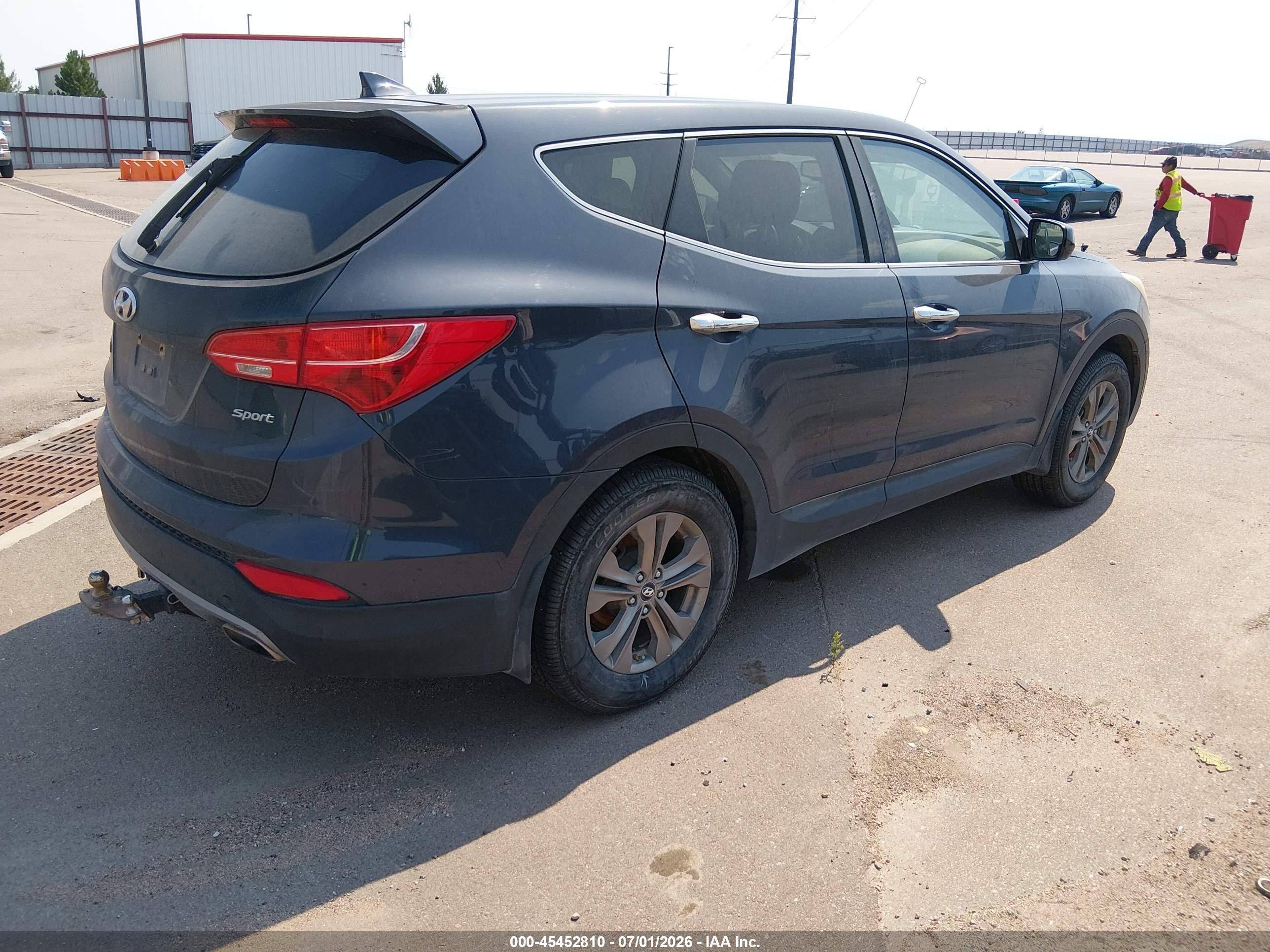 2014 Hyundai Santa Fe Sport 2.4l Blue vin: 5XYZT3LB4EG159392