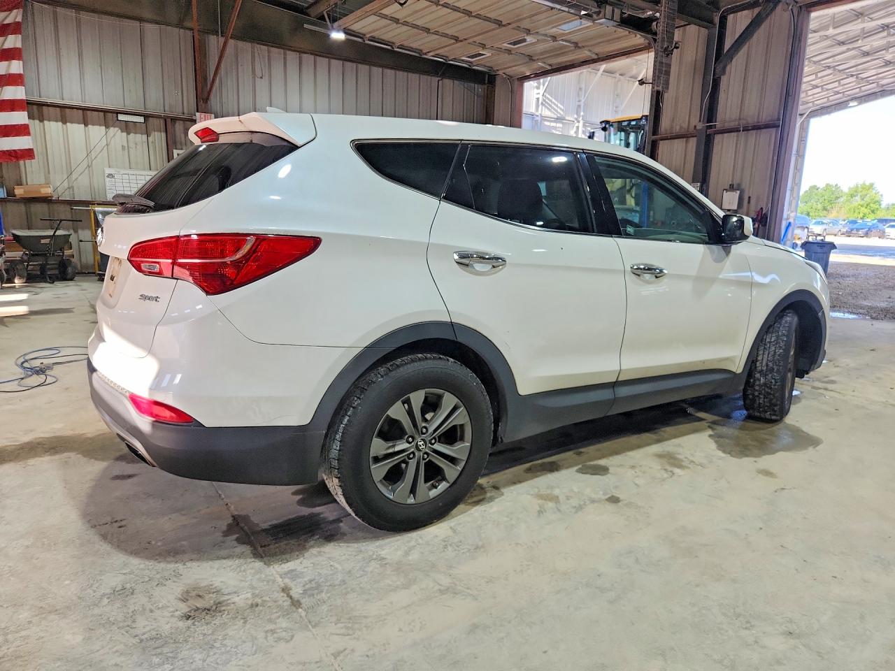 2014 Hyundai Santa Fe Sport 2.4l White vin: 5XYZT3LB4EG162633