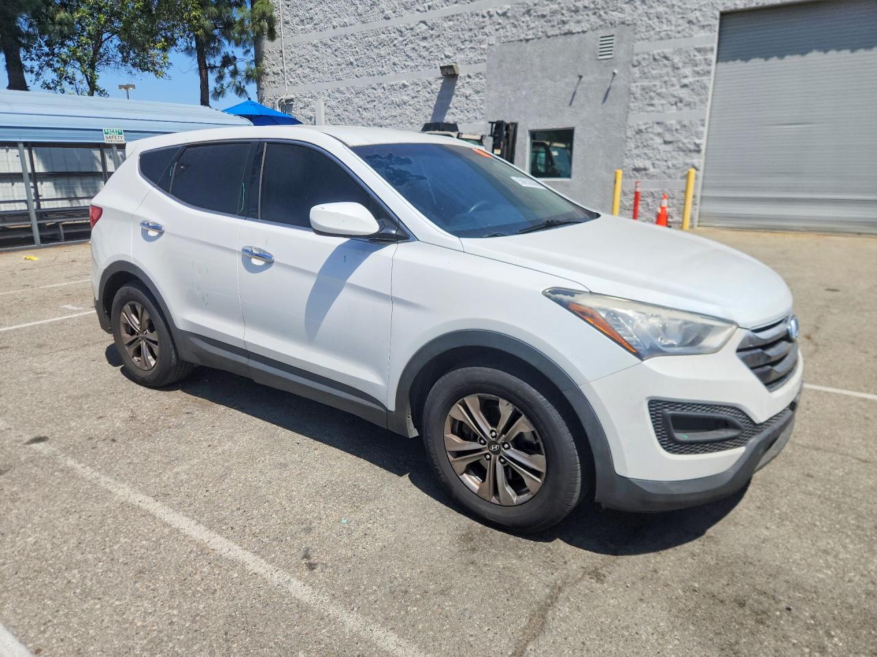 2015 Hyundai Santa Fe Sport 2.4l White vin: 5XYZT3LB4FG269182