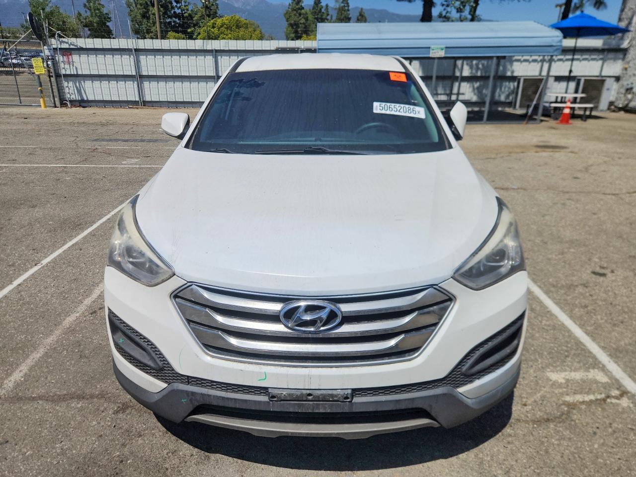 2015 Hyundai Santa Fe Sport 2.4l White vin: 5XYZT3LB4FG269182