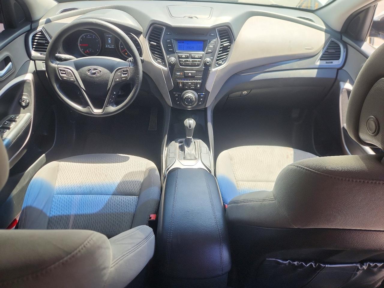 2015 Hyundai Santa Fe Sport 2.4l White vin: 5XYZT3LB4FG269182