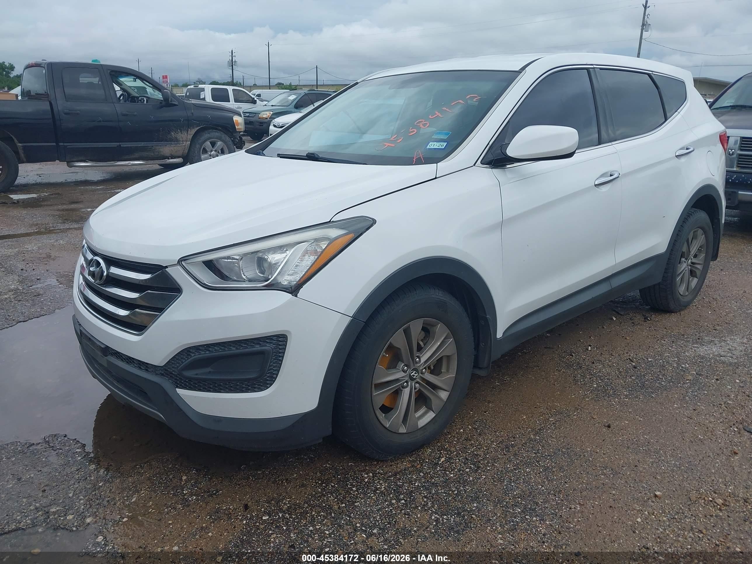 2014 Hyundai Santa Fe Sport 2.4l White vin: 5XYZT3LB5EG158784