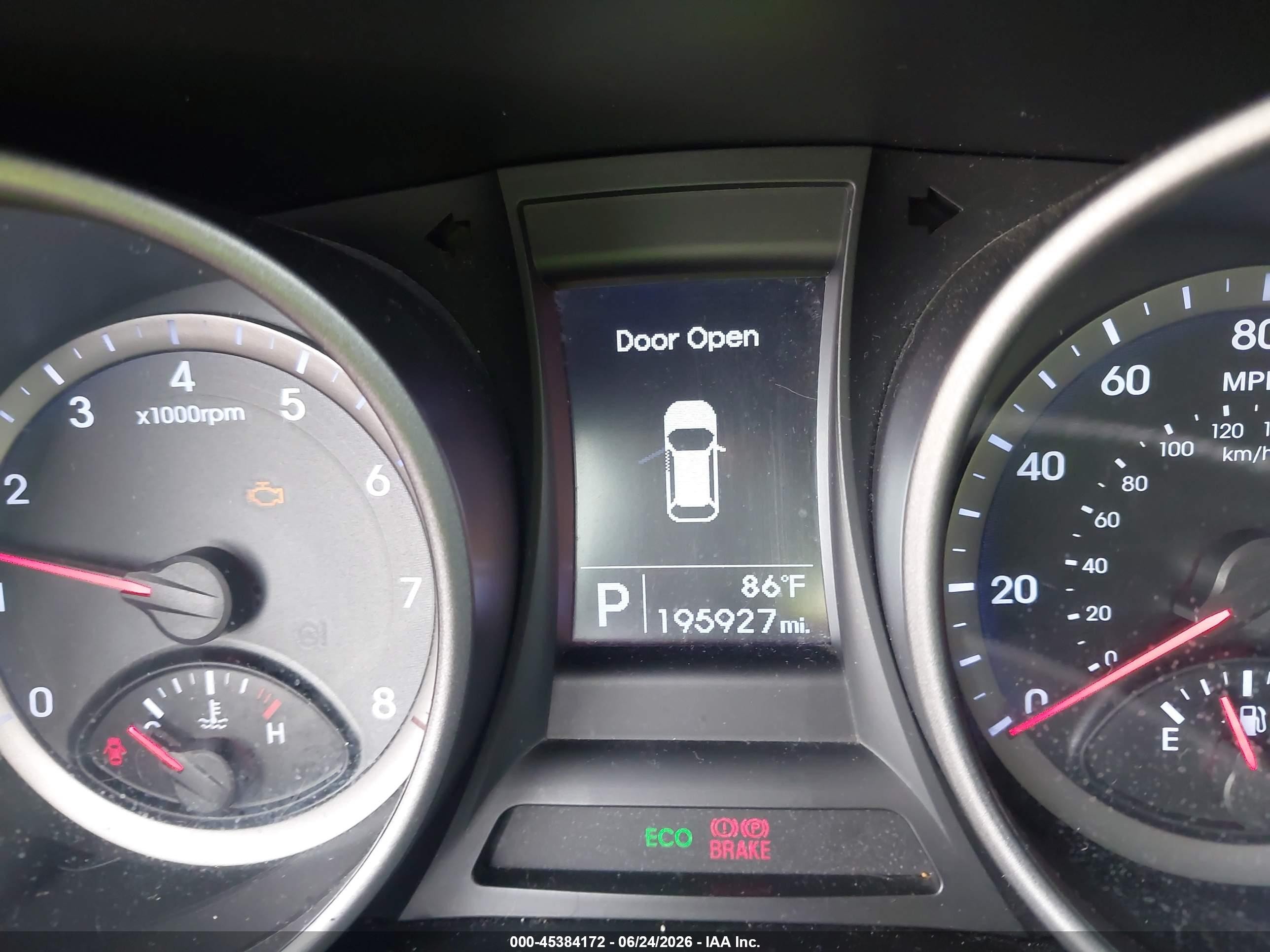 2014 Hyundai Santa Fe Sport 2.4l White vin: 5XYZT3LB5EG158784