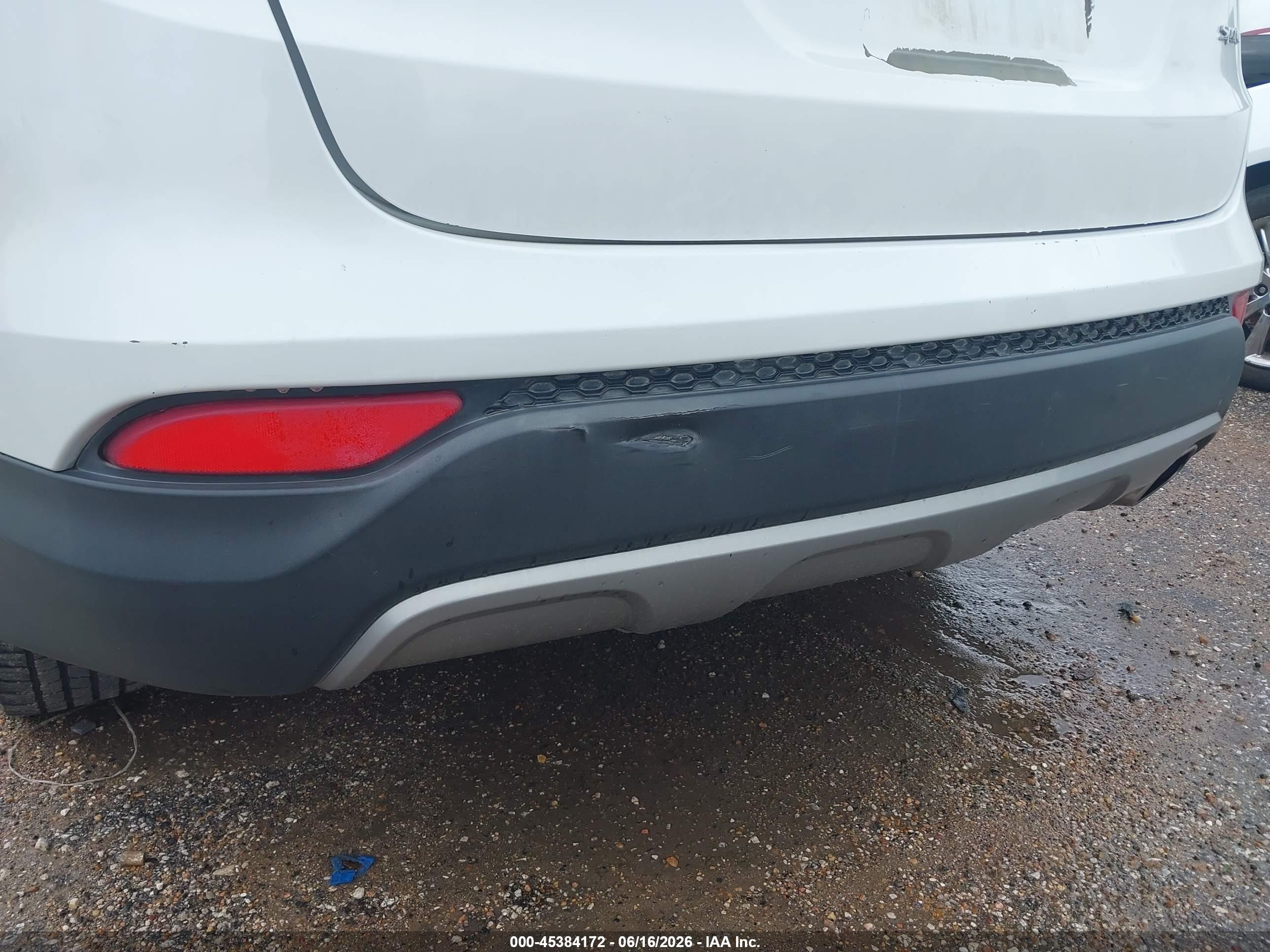 2014 Hyundai Santa Fe Sport 2.4l White vin: 5XYZT3LB5EG158784