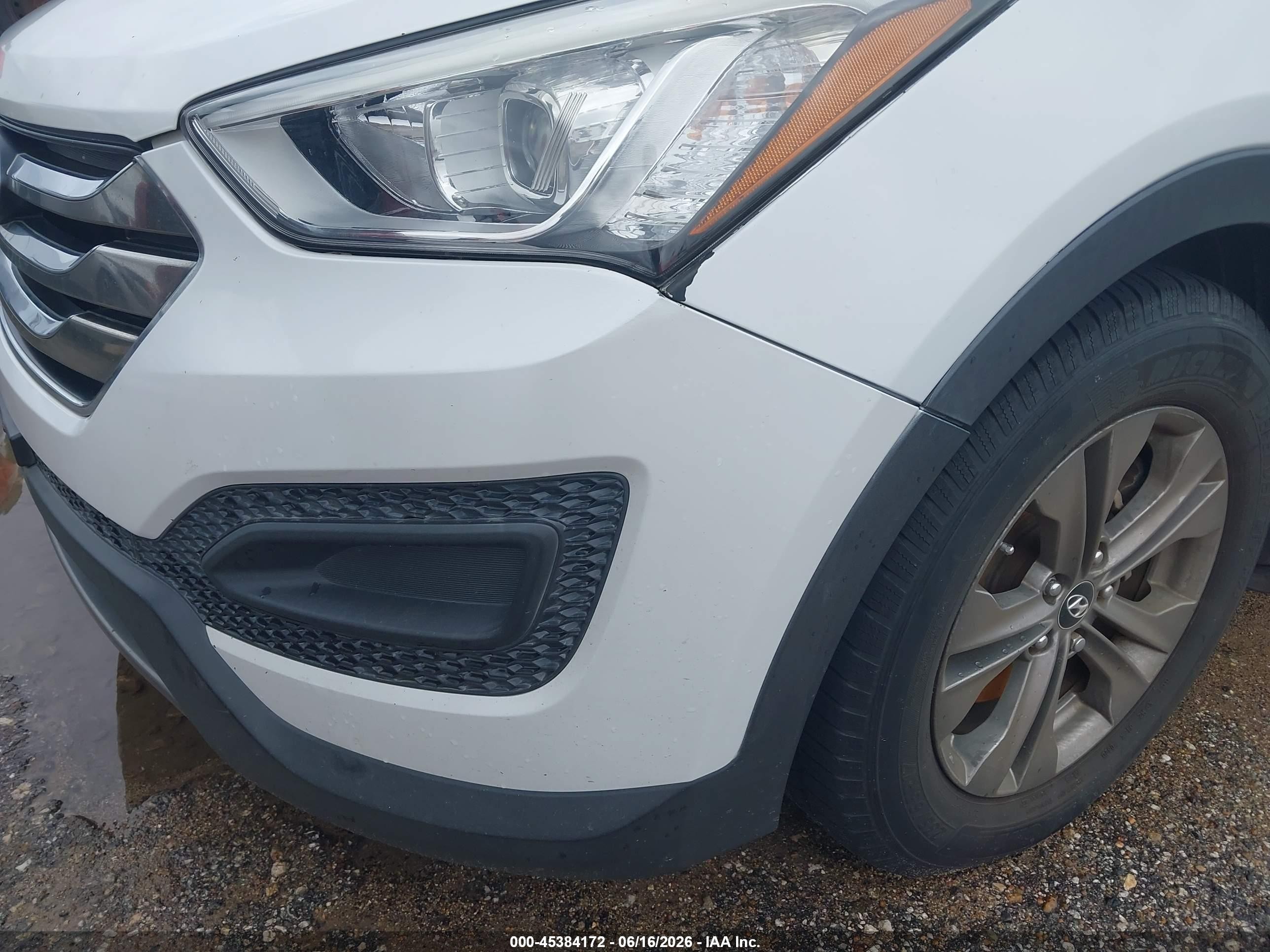 2014 Hyundai Santa Fe Sport 2.4l White vin: 5XYZT3LB5EG158784