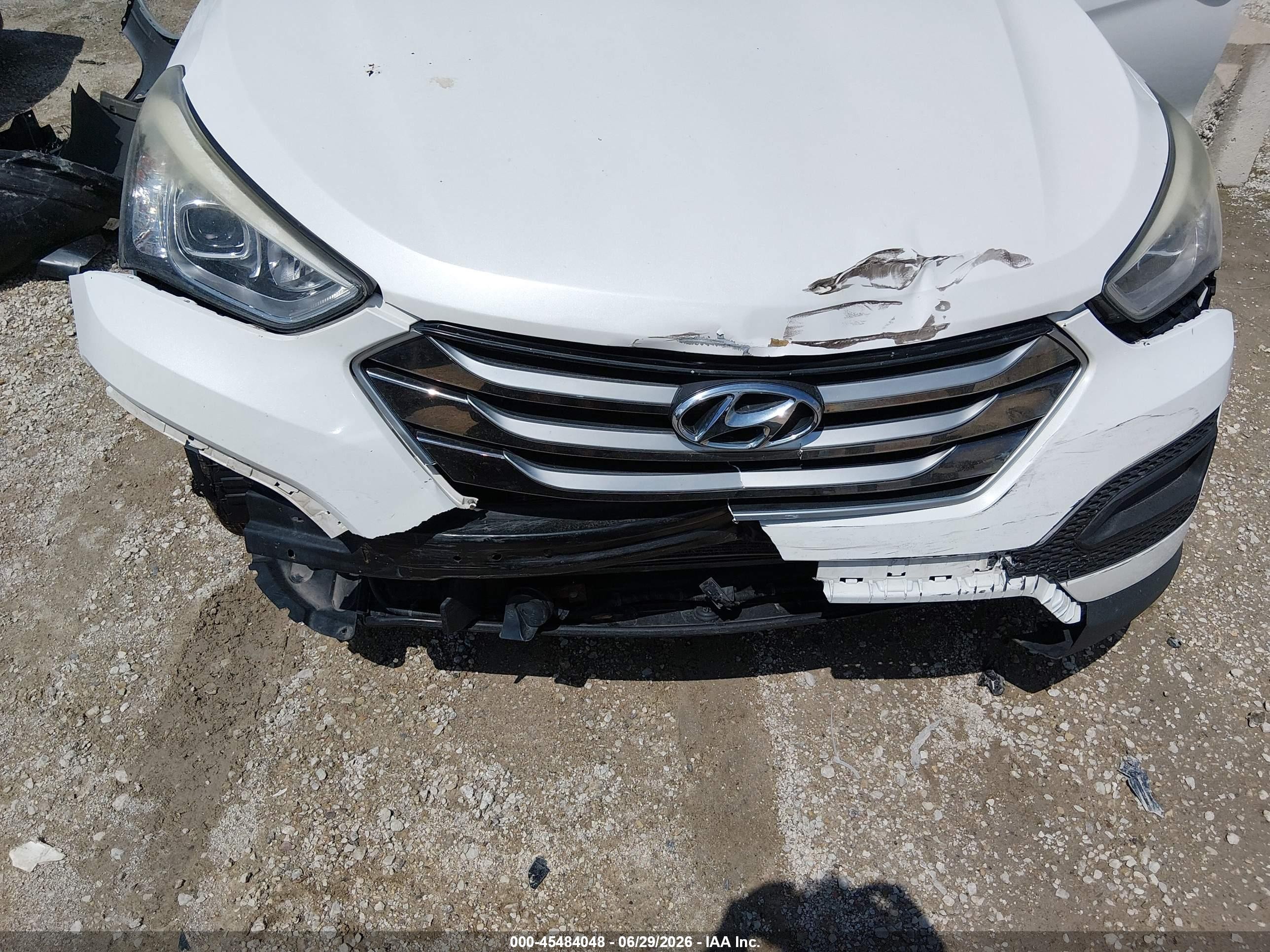 2015 Hyundai Santa Fe Sport 2.4l White vin: 5XYZT3LB5FG258286