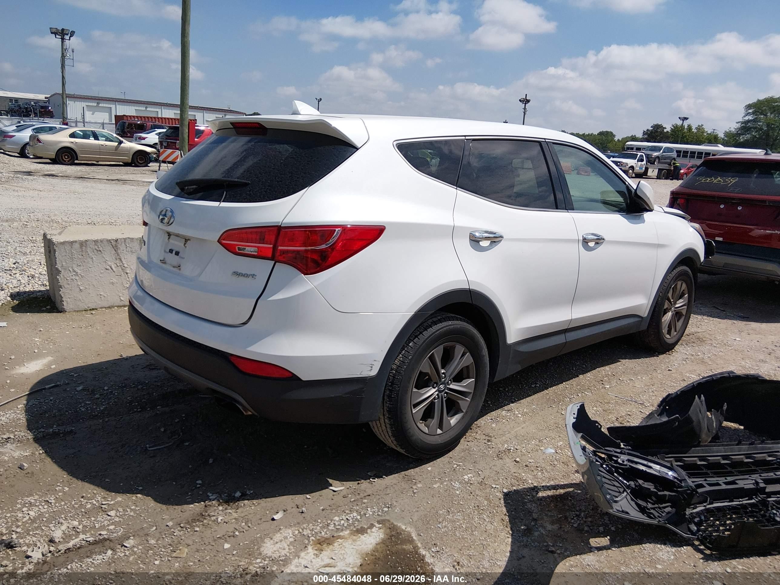2015 Hyundai Santa Fe Sport 2.4l White vin: 5XYZT3LB5FG258286