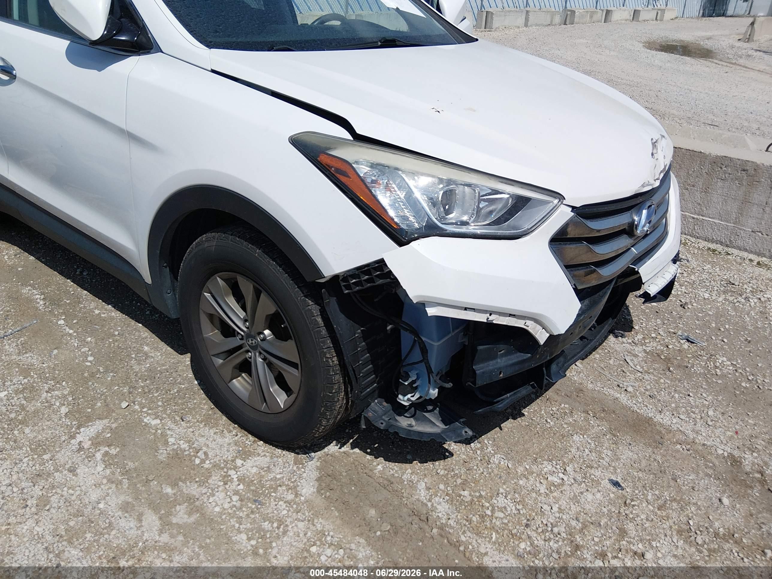 2015 Hyundai Santa Fe Sport 2.4l White vin: 5XYZT3LB5FG258286