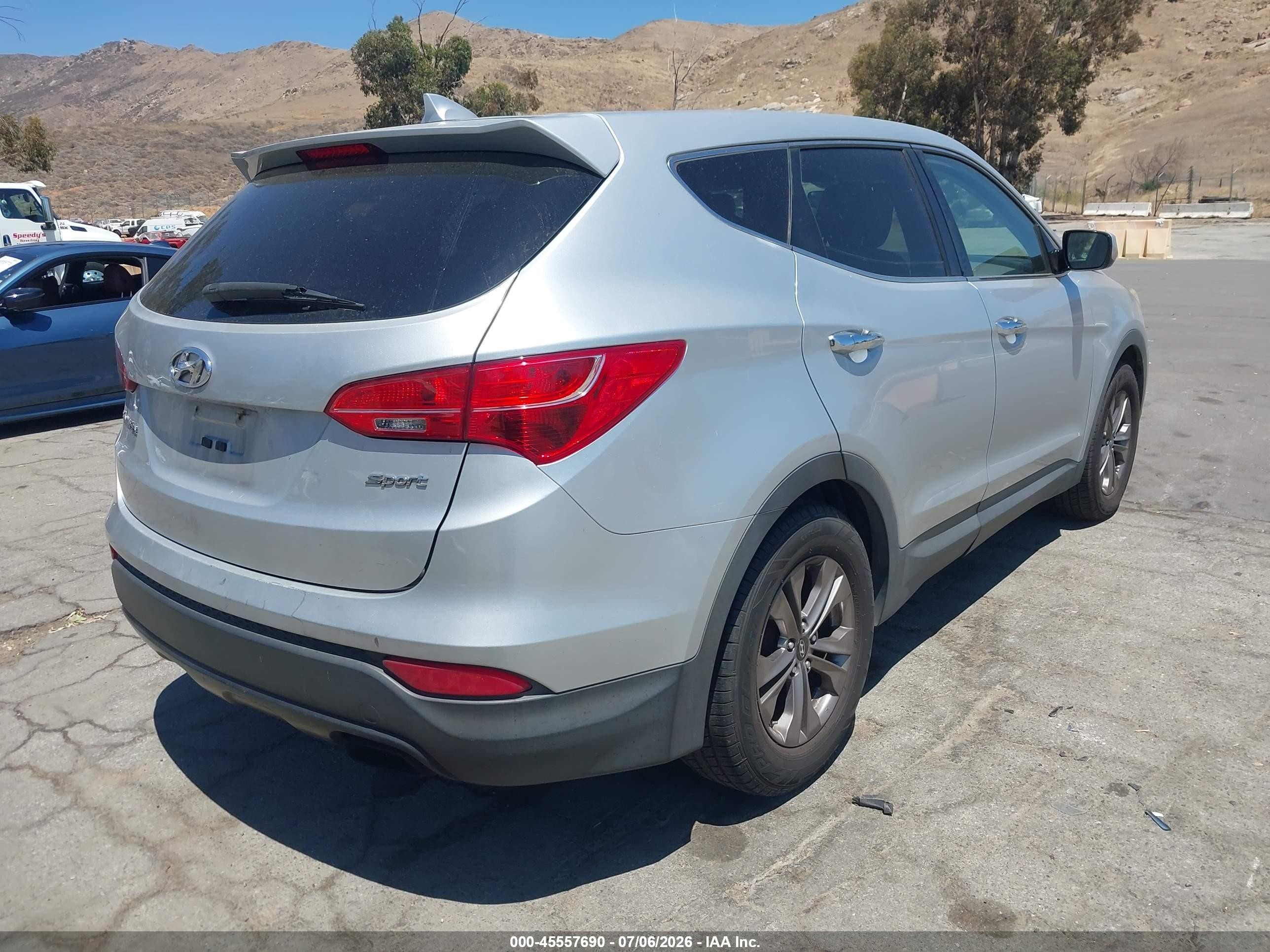 2015 Hyundai Santa Fe Sport 2.4l Silver vin: 5XYZT3LB5FG272902