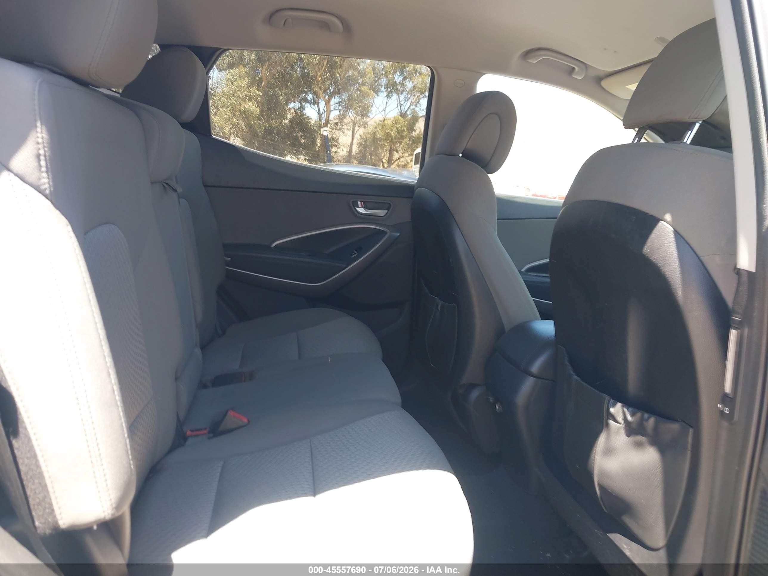 2015 Hyundai Santa Fe Sport 2.4l Silver vin: 5XYZT3LB5FG272902