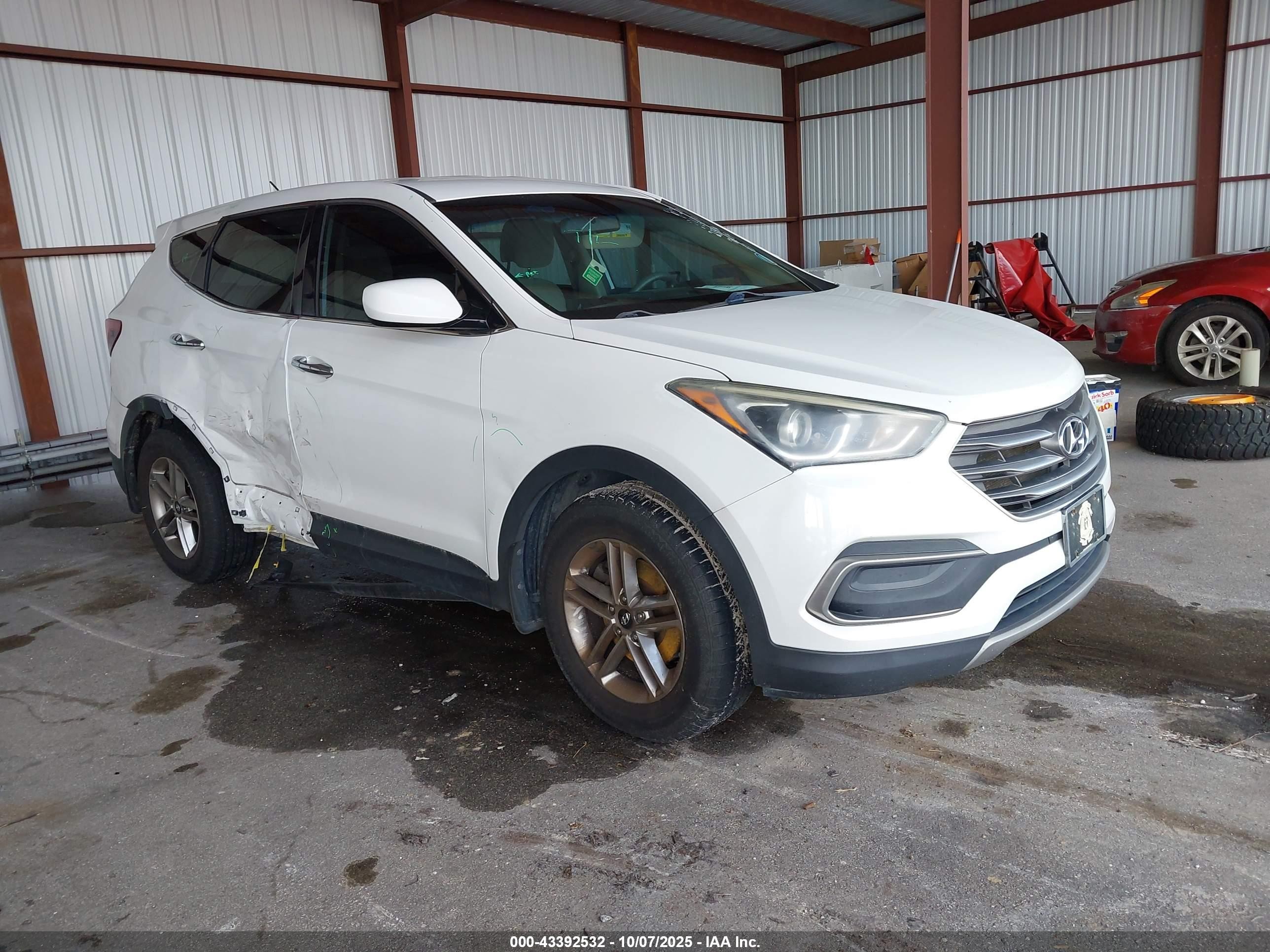 2018 Hyundai Santa Fe Sport 2.4l White vin: 5XYZT3LB5JG516329