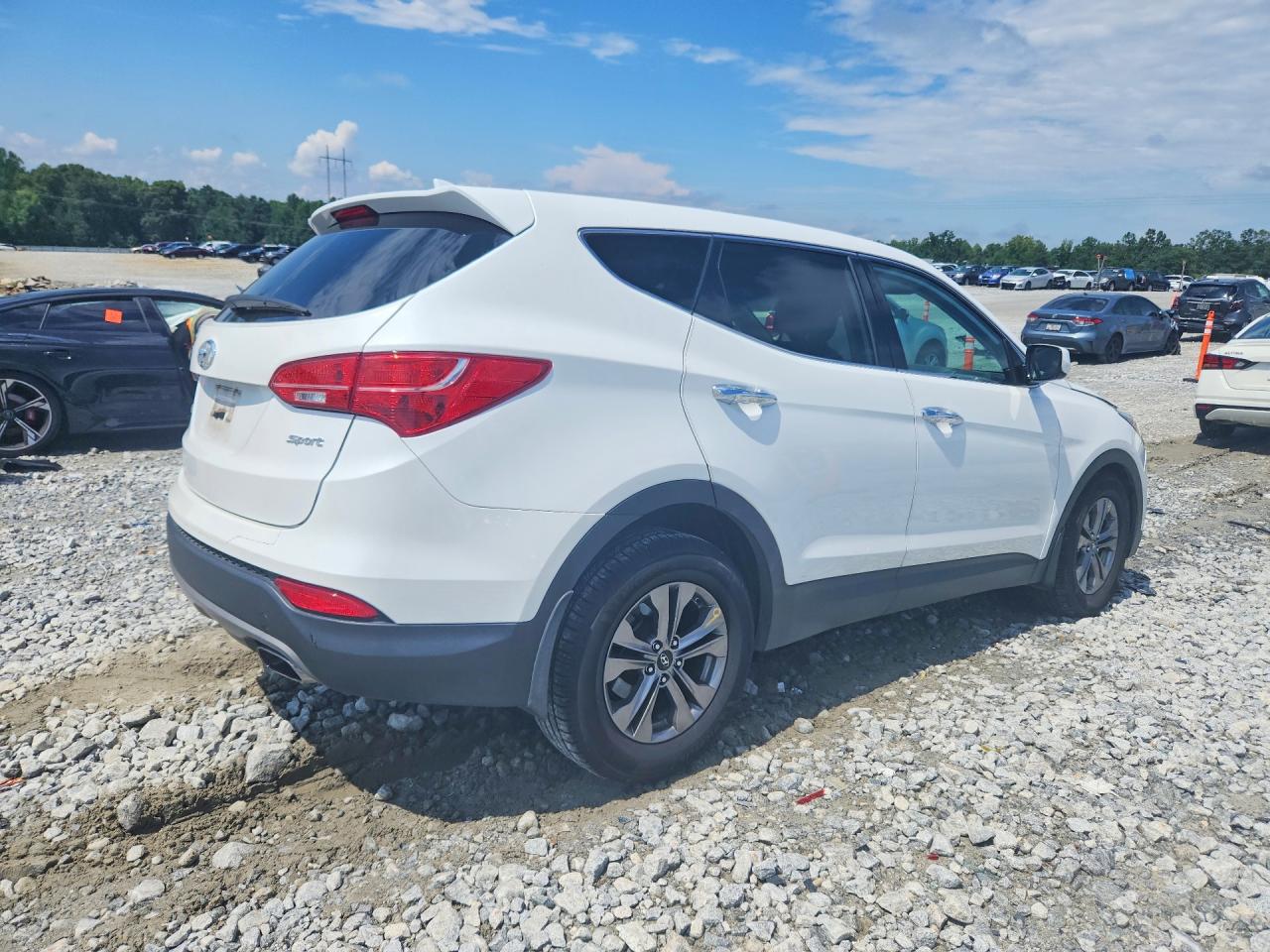 2015 Hyundai Santa Fe Sport 2.4l Белый vin: 5XYZT3LB7FG243997