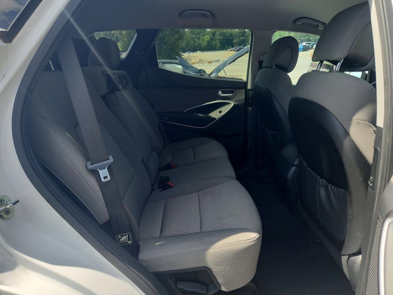 2015 Hyundai Santa Fe Sport 2.4l Белый vin: 5XYZT3LB7FG243997