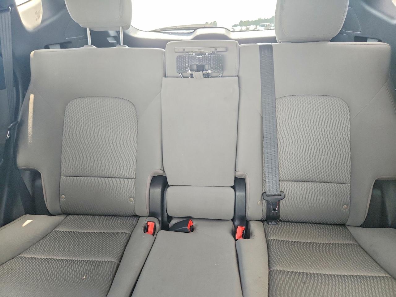 2015 Hyundai Santa Fe Sport 2.4l Белый vin: 5XYZT3LB7FG243997