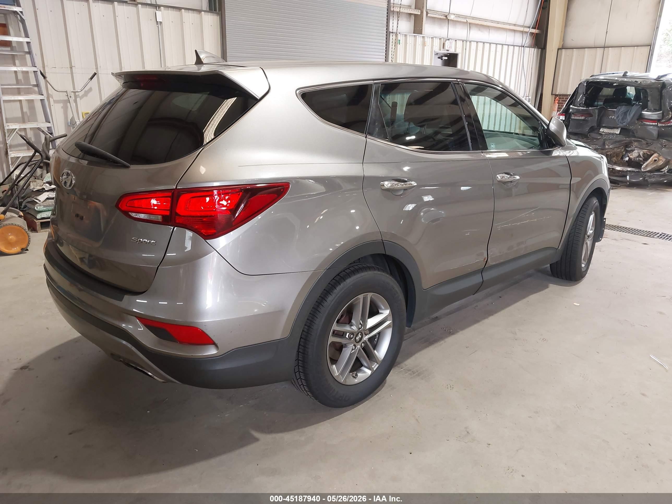 2017 Hyundai Santa Fe Sport 2.4l Gray vin: 5XYZT3LB7HG404285