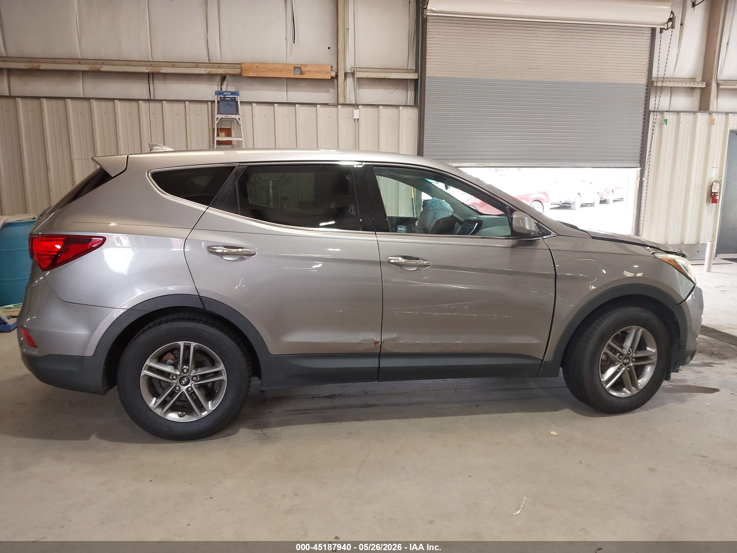 2017 Hyundai Santa Fe Sport 2.4l Gray vin: 5XYZT3LB7HG404285