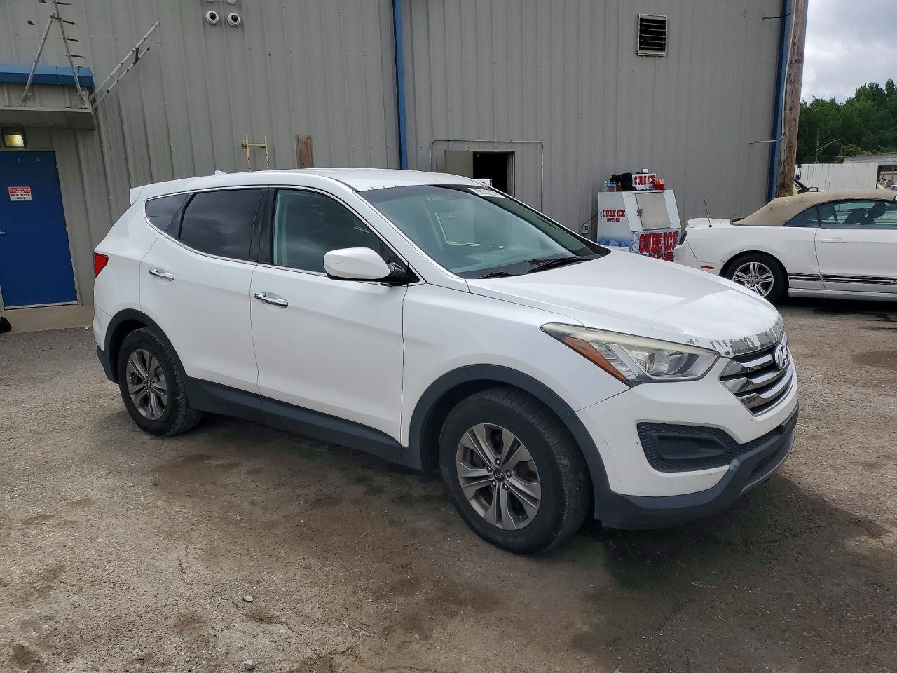 2015 Hyundai Santa Fe Sport 2.4l White vin: 5XYZT3LB8FG270450