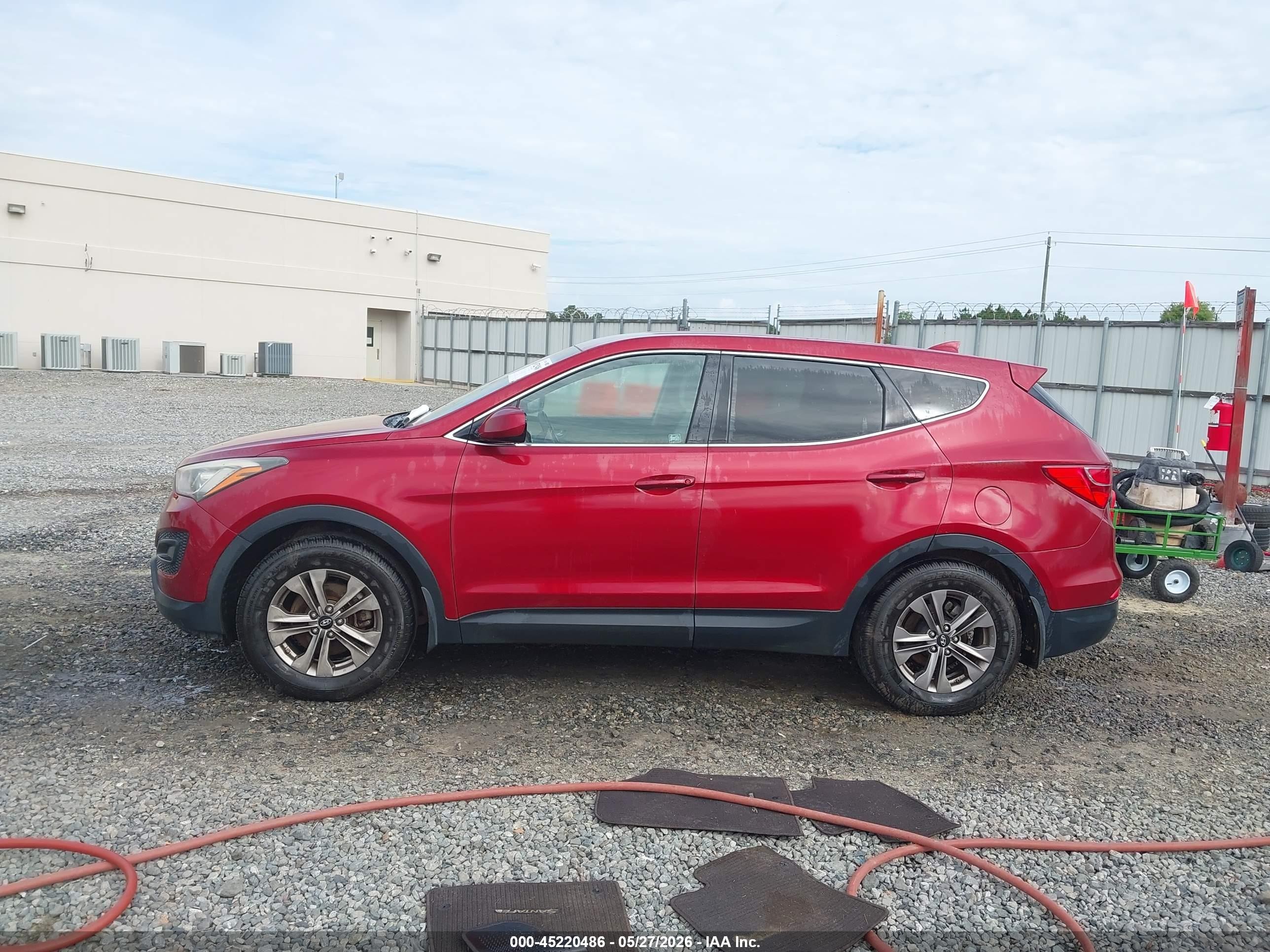2015 Hyundai Santa Fe Sport 2.4l Maroon vin: 5XYZT3LB8FG284459