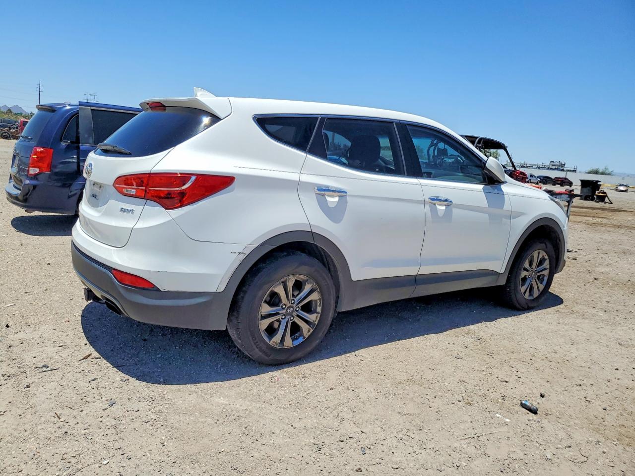2015 Hyundai Santa Fe Sport 2.4l White vin: 5XYZT3LB8FG289113