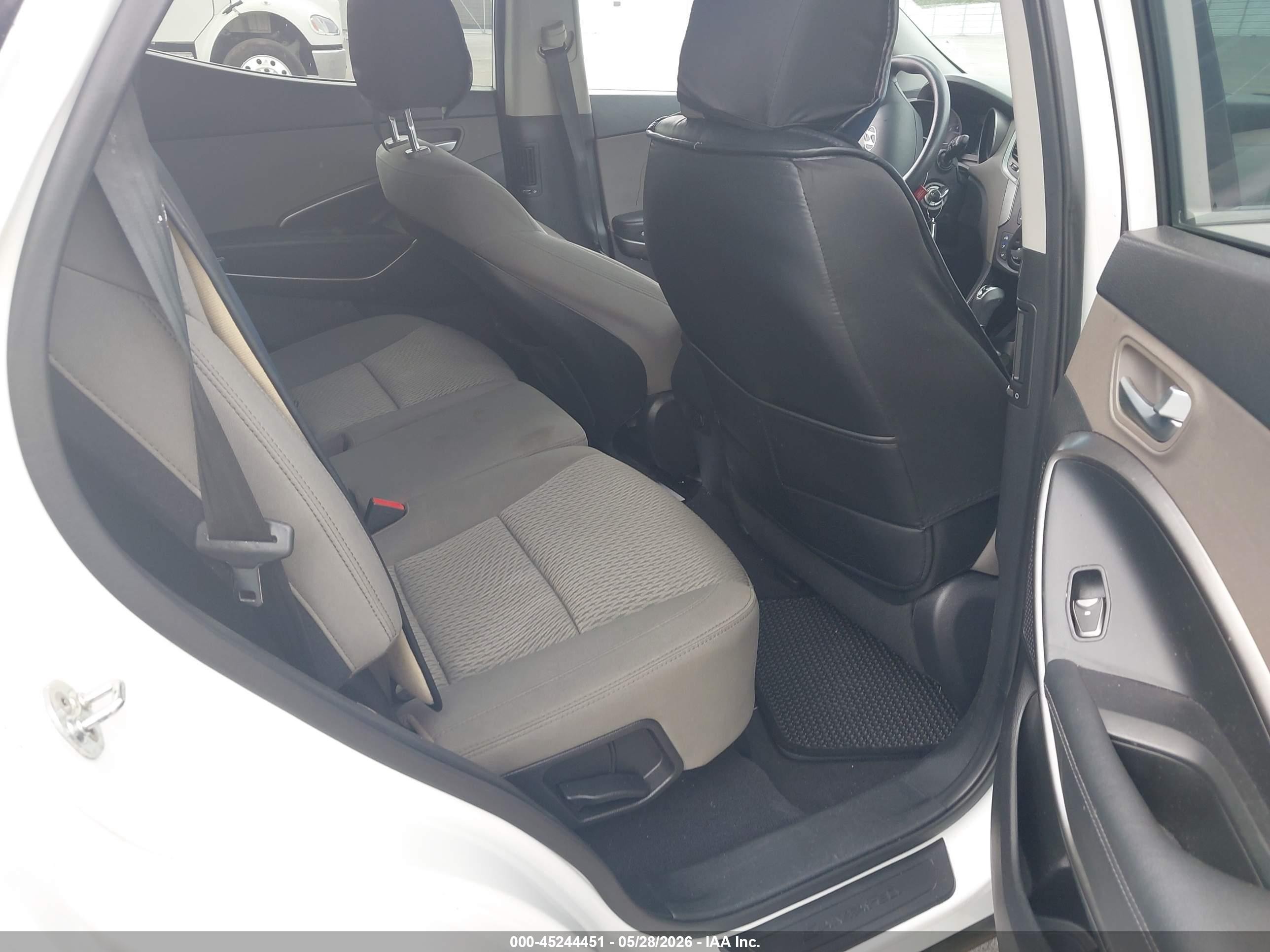 2017 Hyundai Santa Fe Sport 2.4l White vin: 5XYZT3LB8HG434282