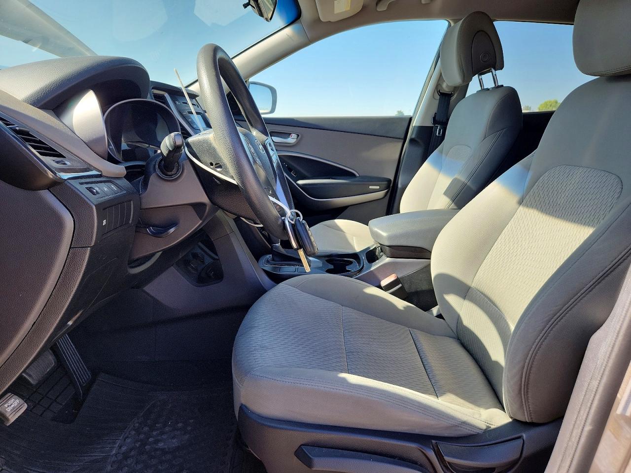 2014 Hyundai Santa Fe Sport 2.4l Silver vin: 5XYZT3LB9EG164054