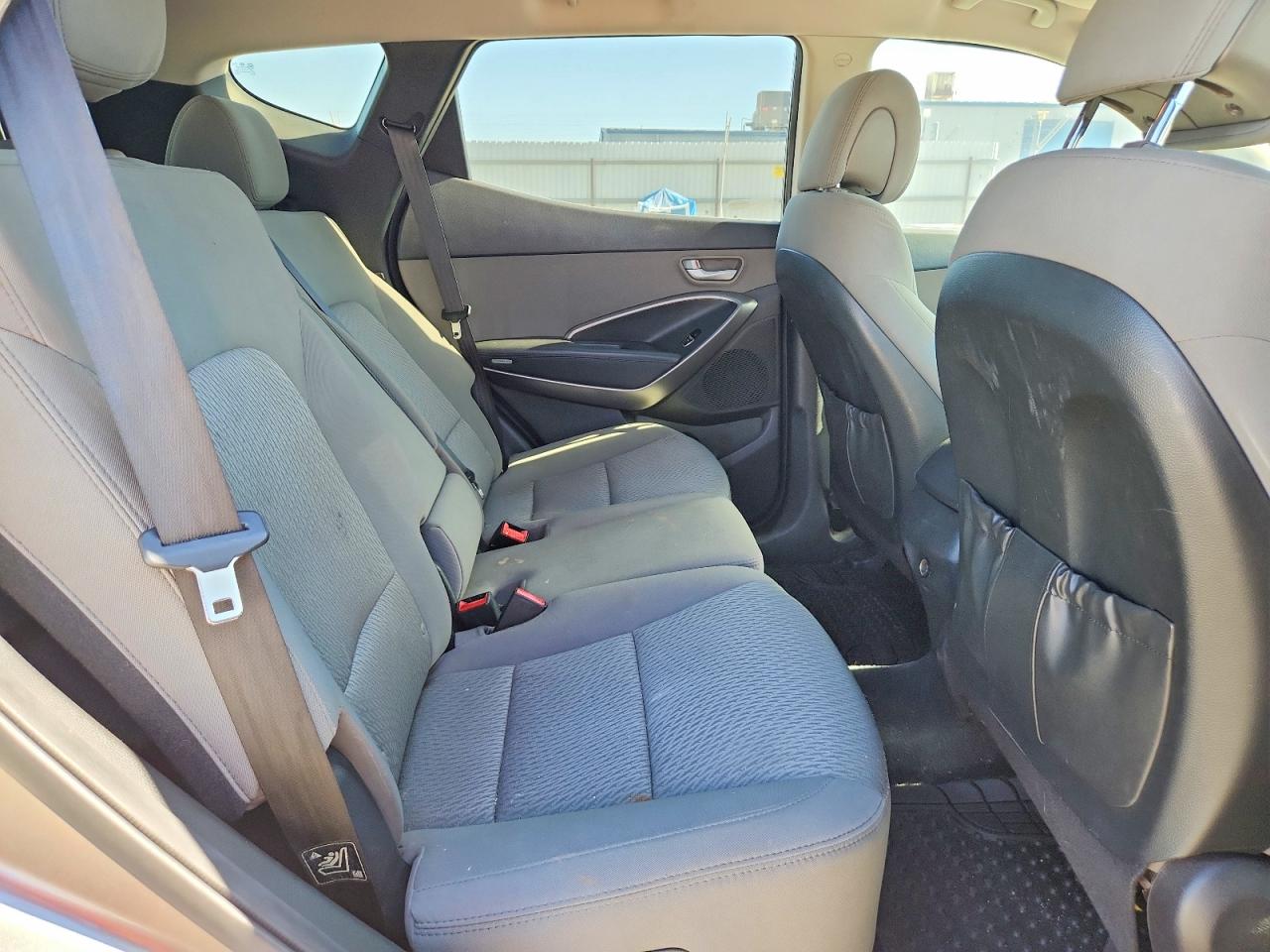 2014 Hyundai Santa Fe Sport 2.4l Silver vin: 5XYZT3LB9EG164054